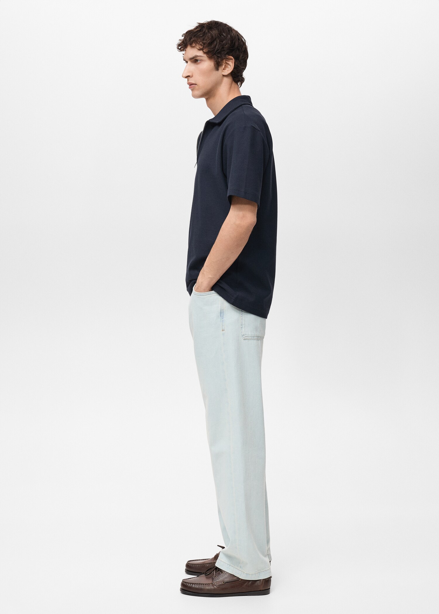 Structured polo shirt with zip collar - Details of the article 2