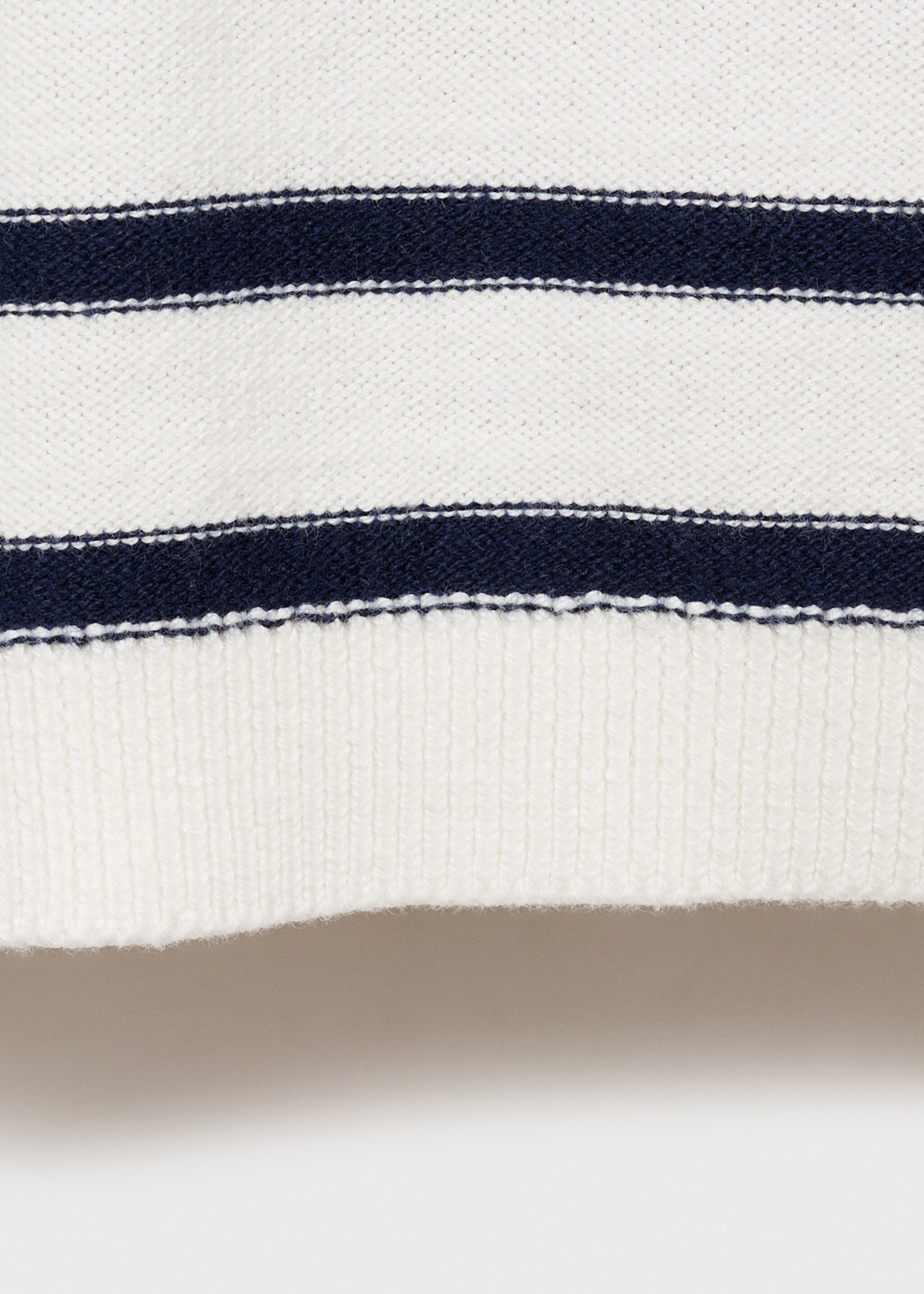 Pull-over coton à rayures - Détail de l'article 8, Blanc cassé. Ref: 87095949-00.