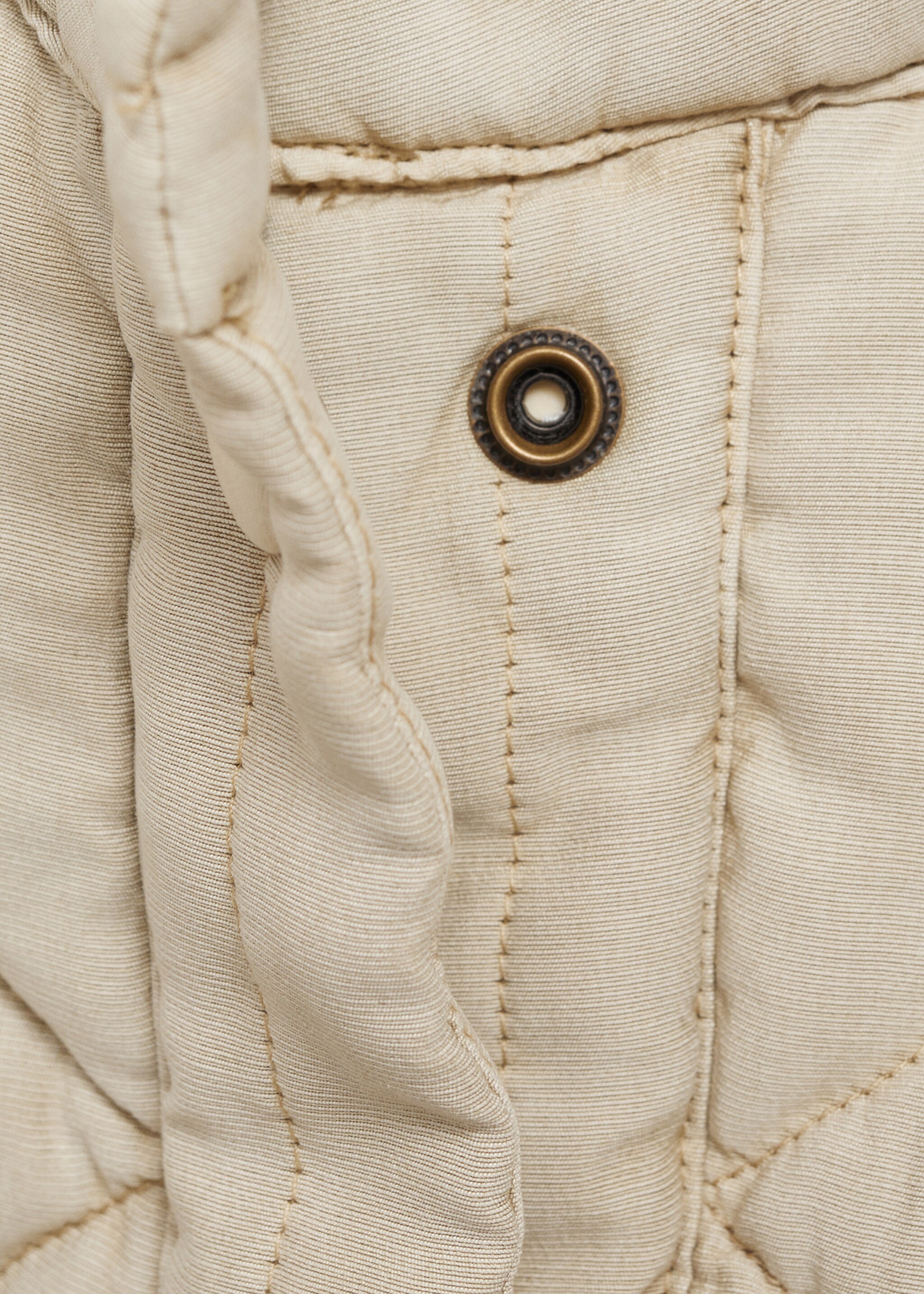 Steppjacke mit Blumenstickerei - Detail des Artikels 8, Grau. Ref: 87096342-00.