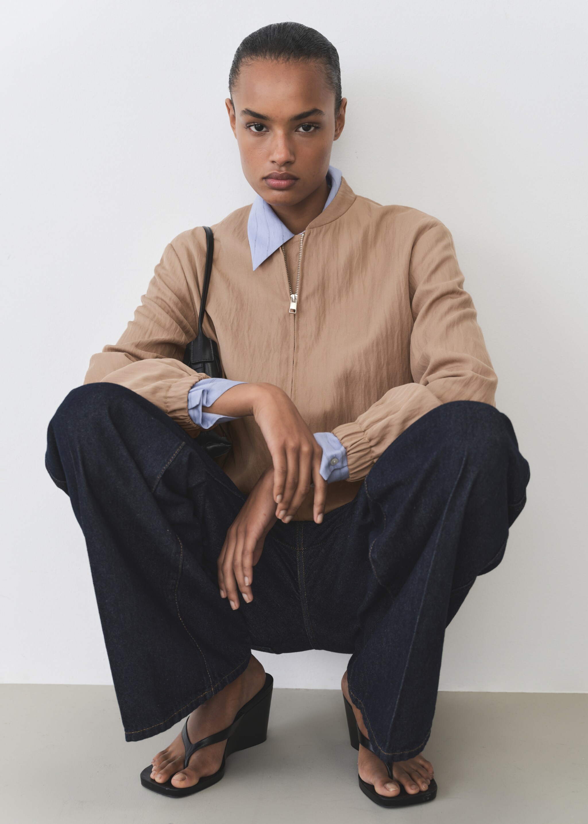 Lyocell bomber jacket - Details of the article 2, Medium Brown. Ref: 87096358-00.