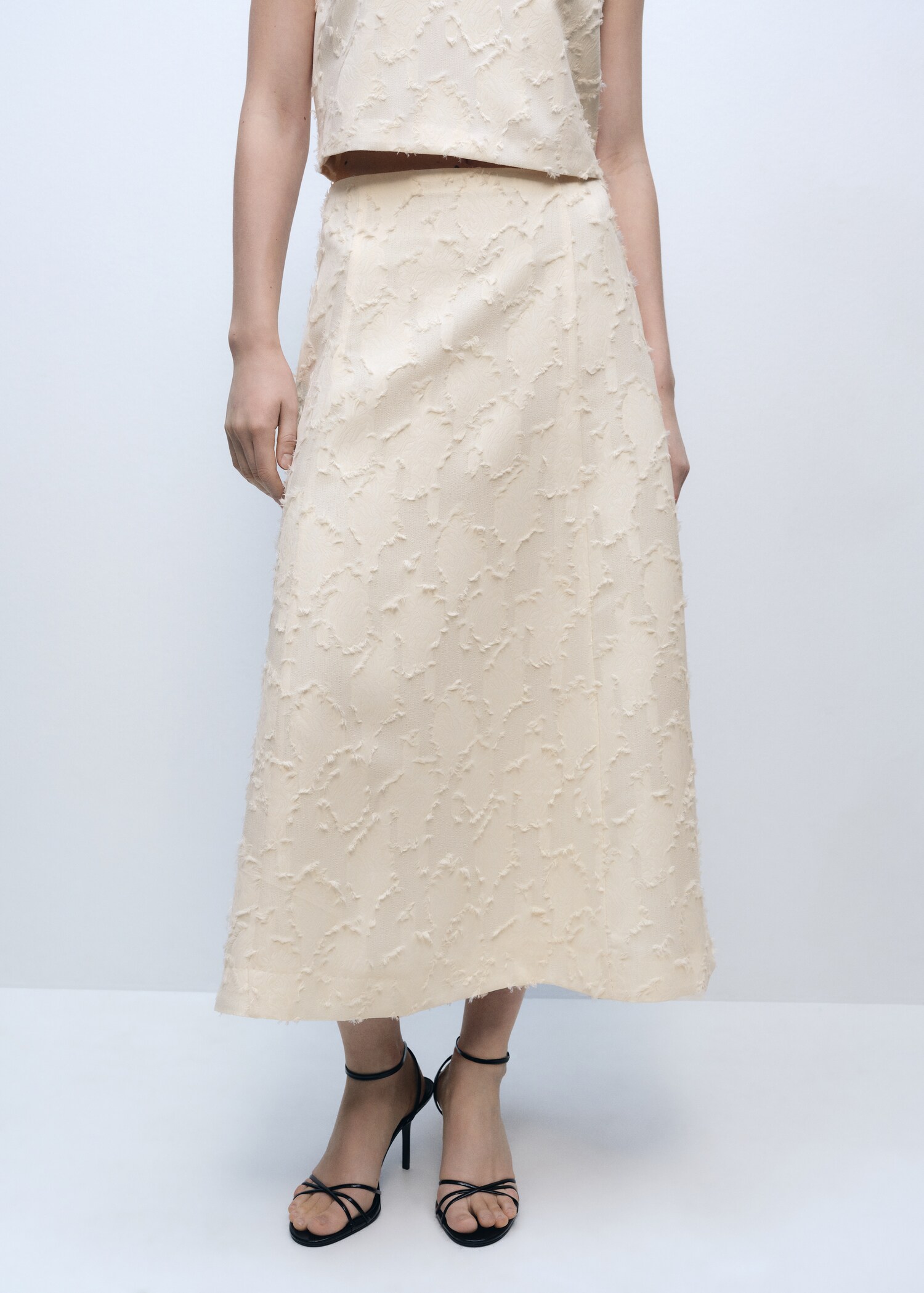 Falda evasé textura - Plano medio