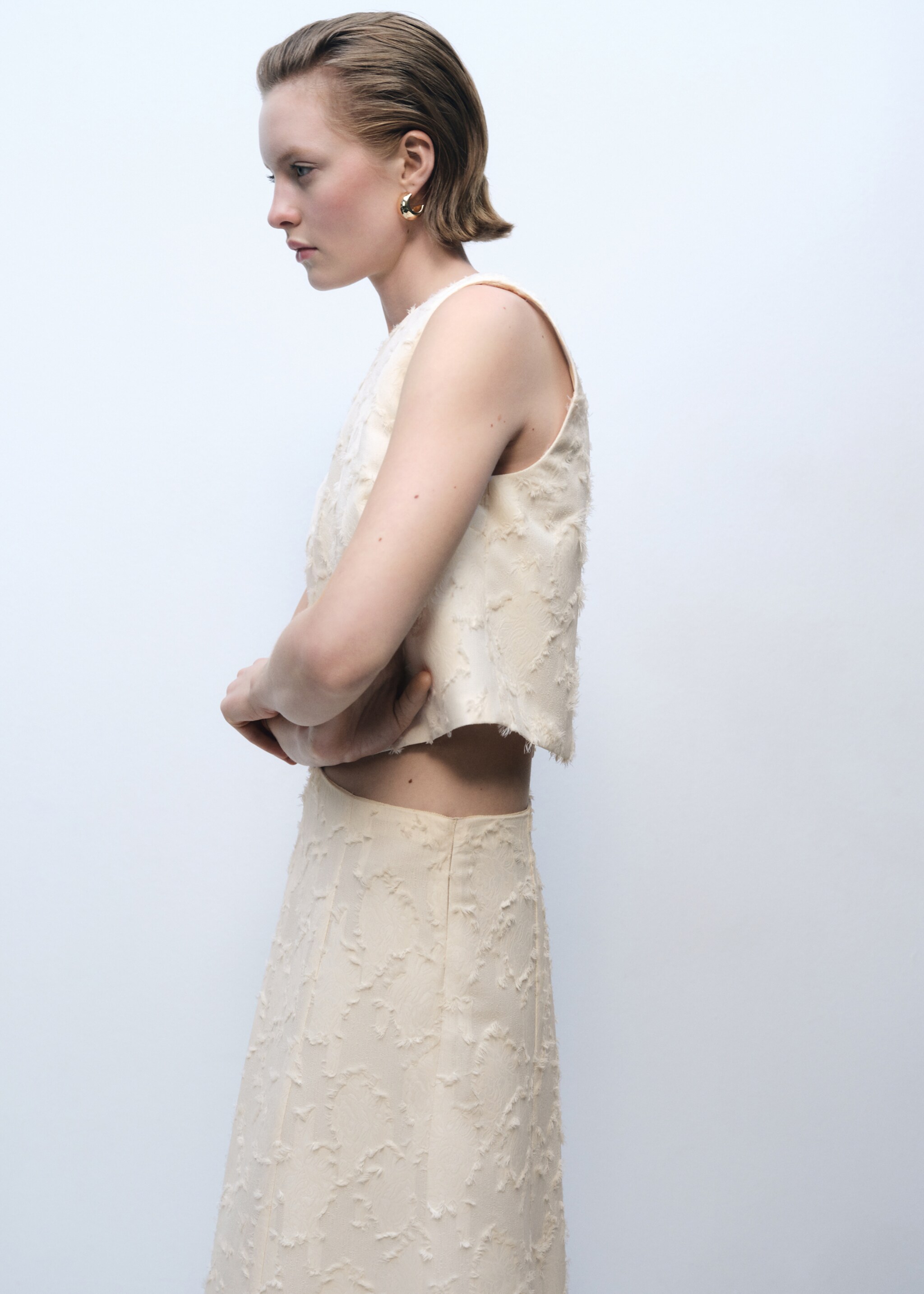 Falda evasé textura - Detalle del artículo 1, Blanco roto. Ref: 87096367-00.