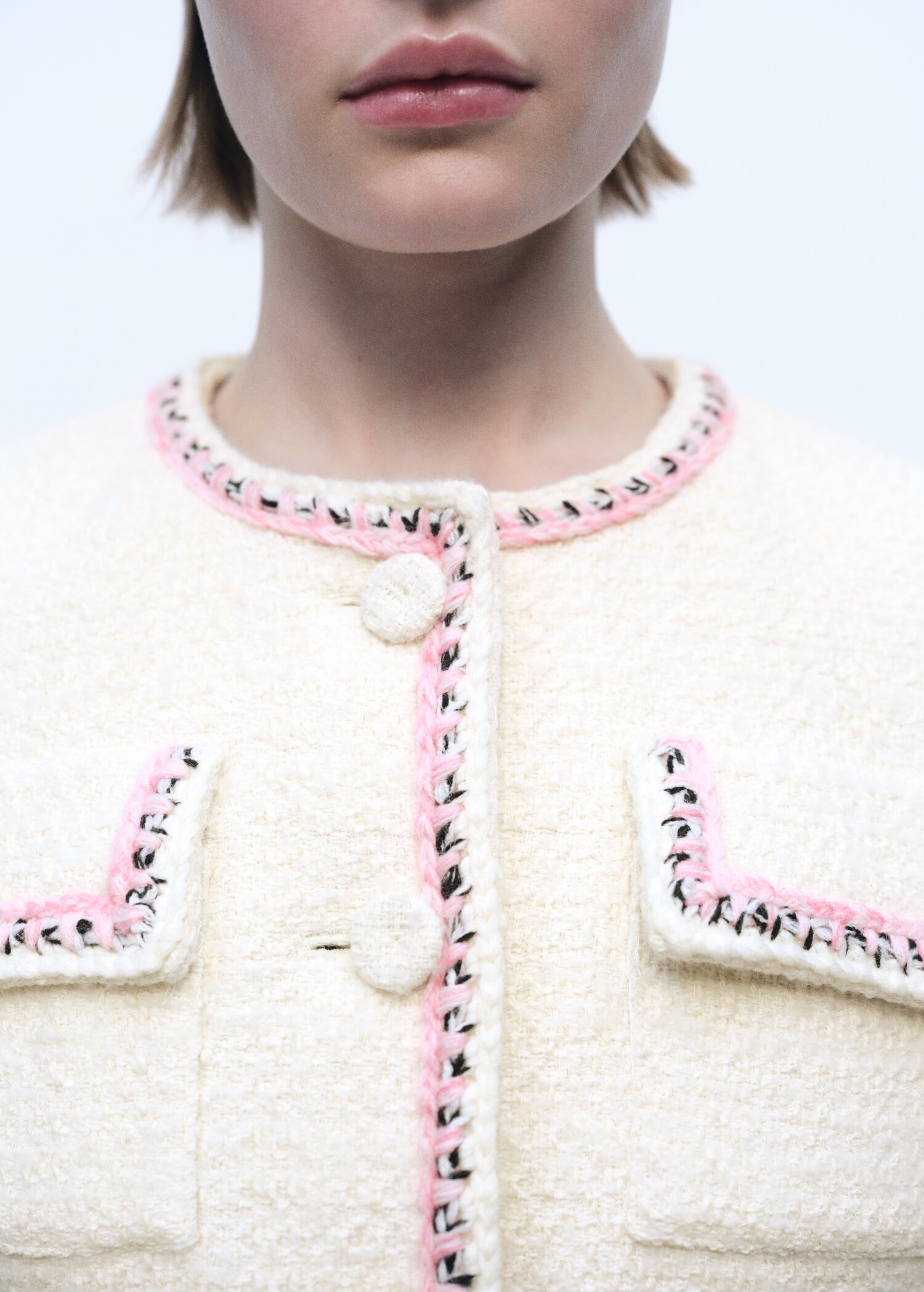 Tweed jacket with contrasting trims - Details of the article 6