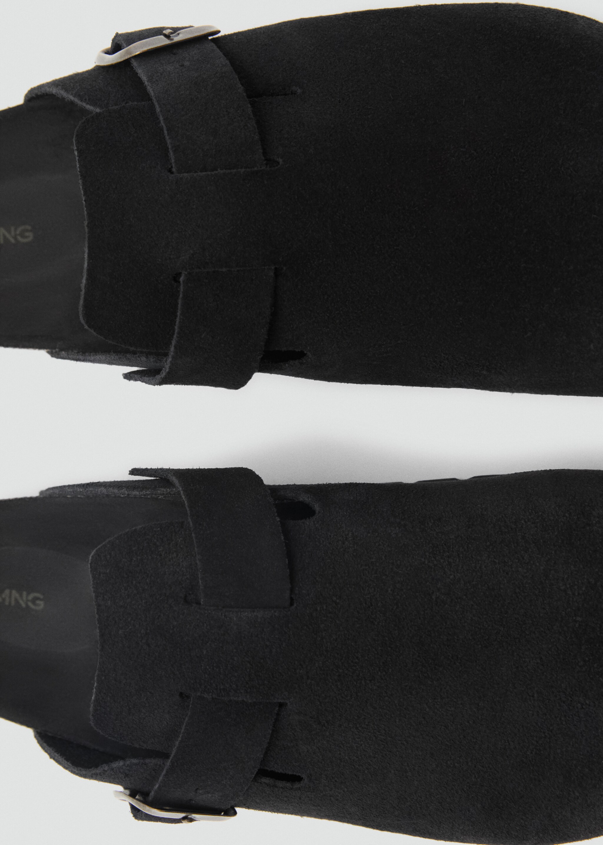 Suede leather clogs - Details of the article 2, Black. Ref: 87096374-00.