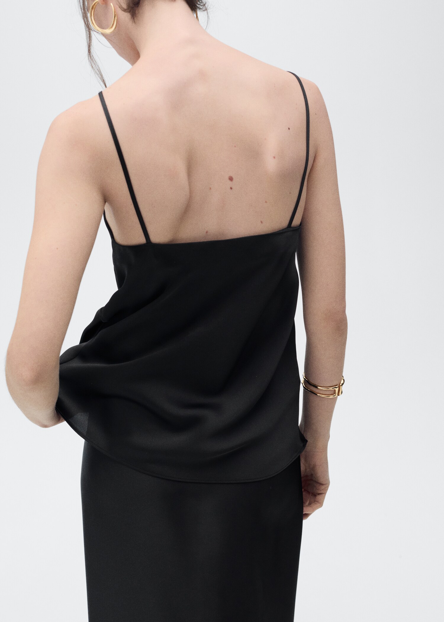 Top en satin à col en V - Verso de l’article