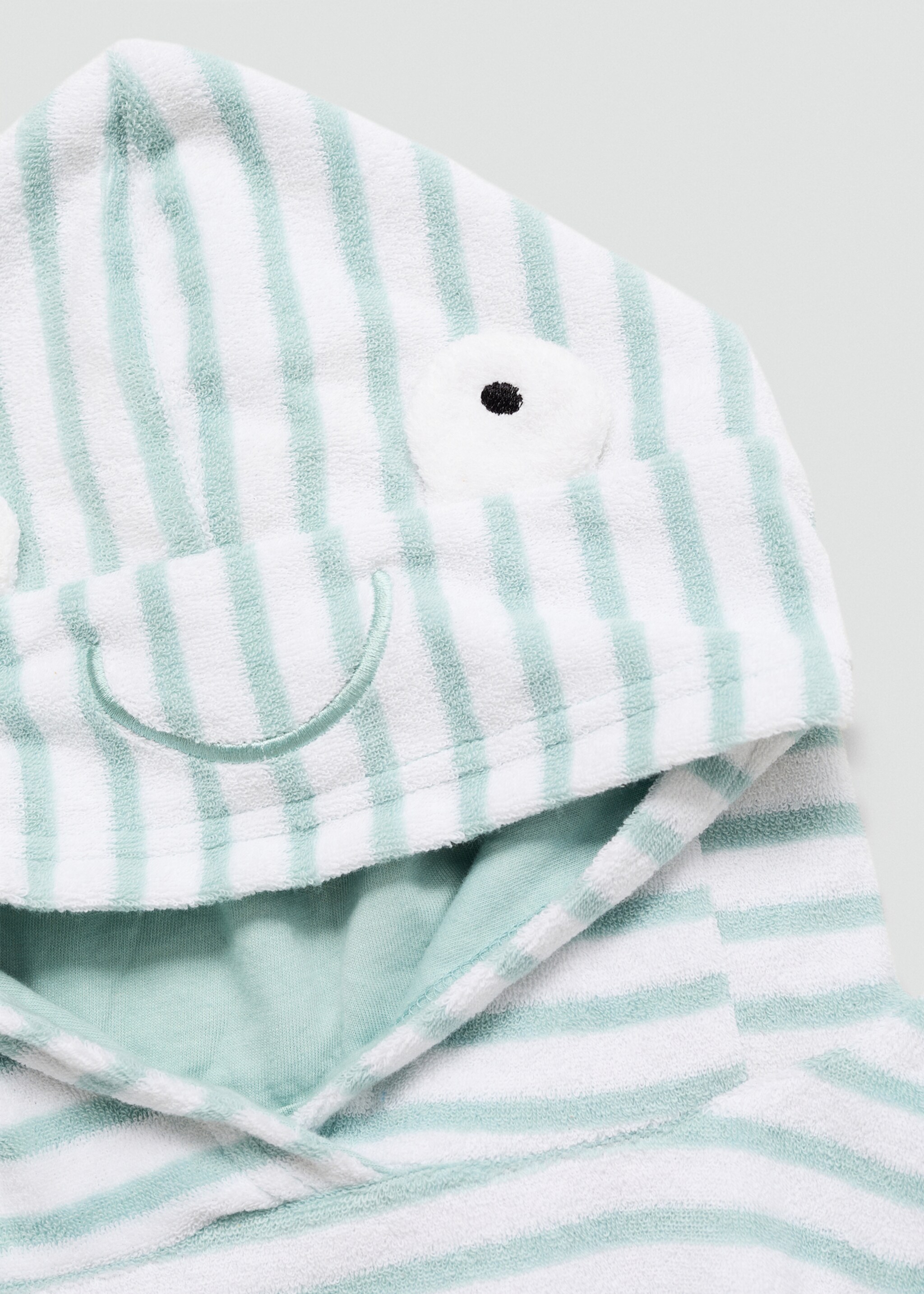 Poncho spugna righe - Dettaglio dell'articolo 2, Verde pastello. Ref: 87096717-00.
