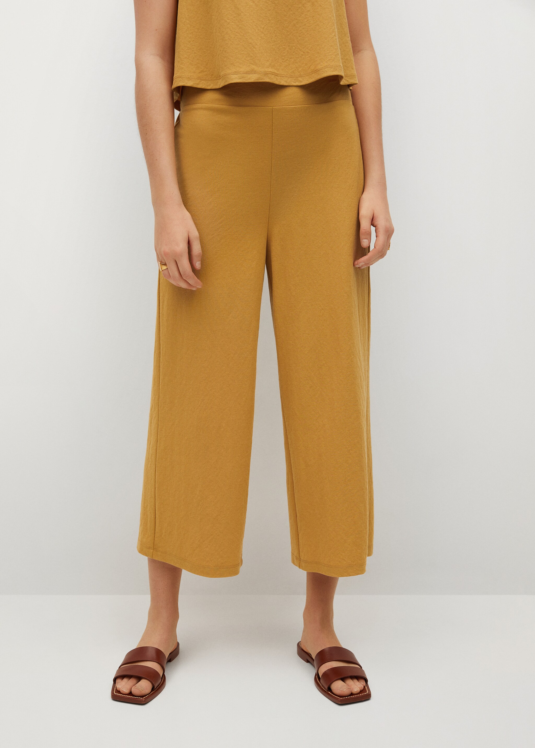 Pantalón culotte fluido - Plano medio