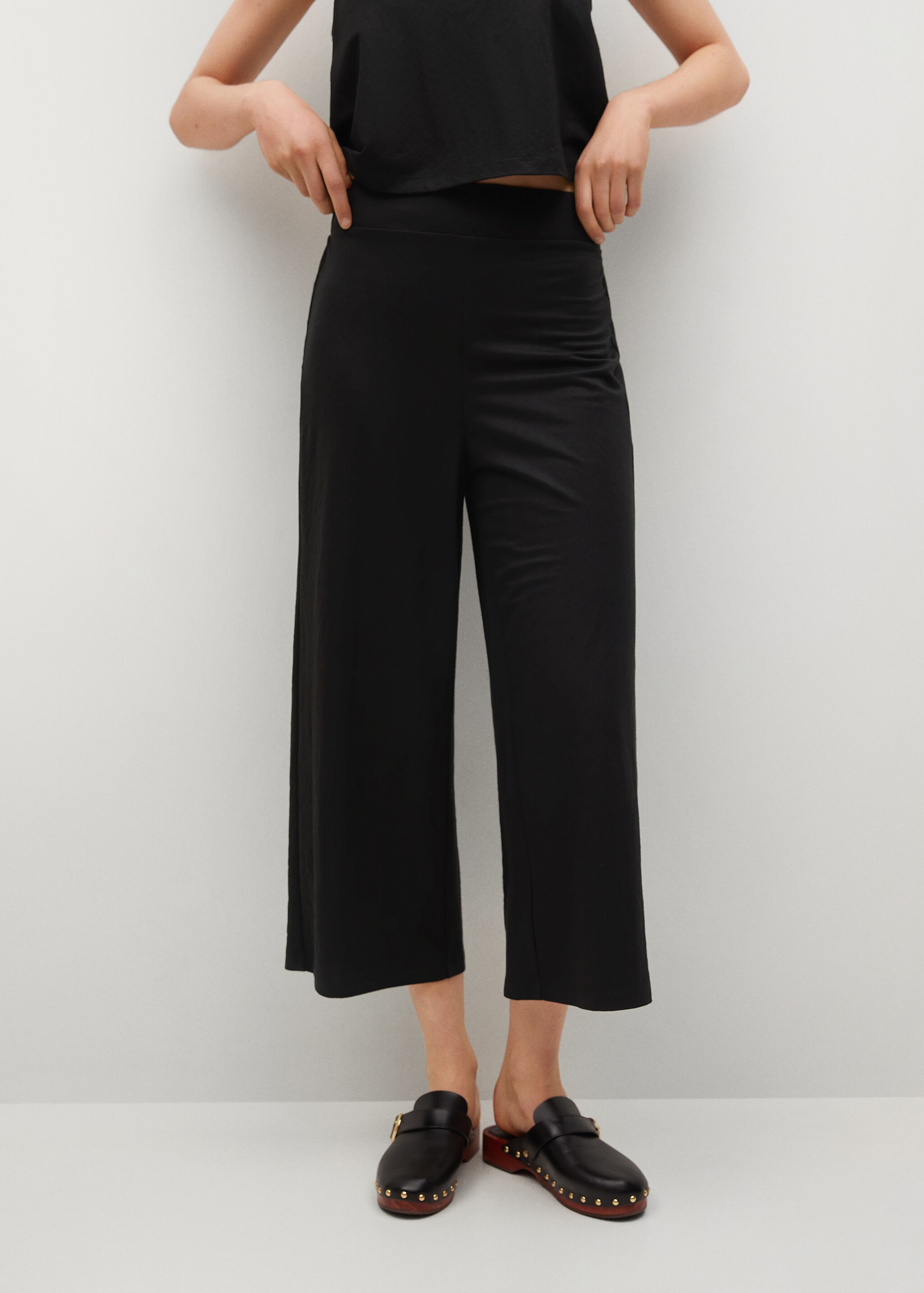 Pantalón culotte fluido - Plano medio