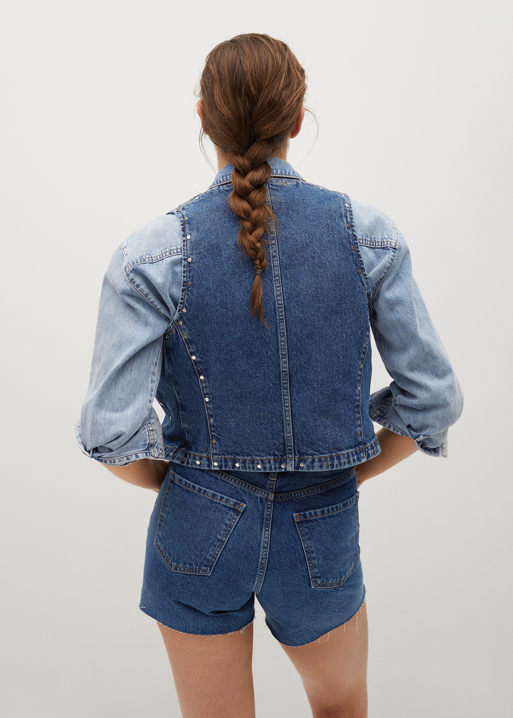 Short denim tachuelas - Reverso del artículo