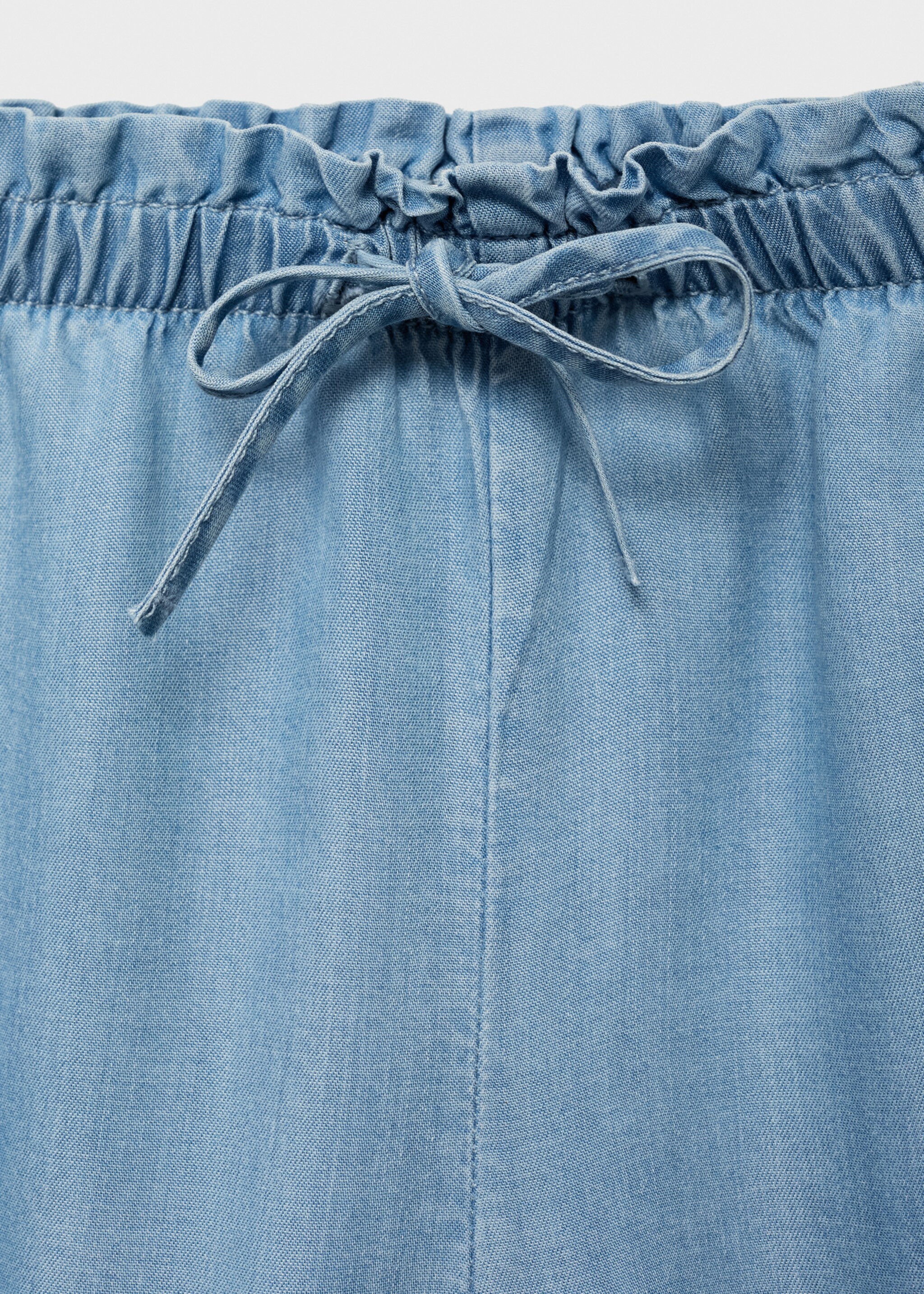 Gerade, fließende Hose mit Schleife - Detail des Artikels 8, Mittelblau. Ref: 87097163-00.