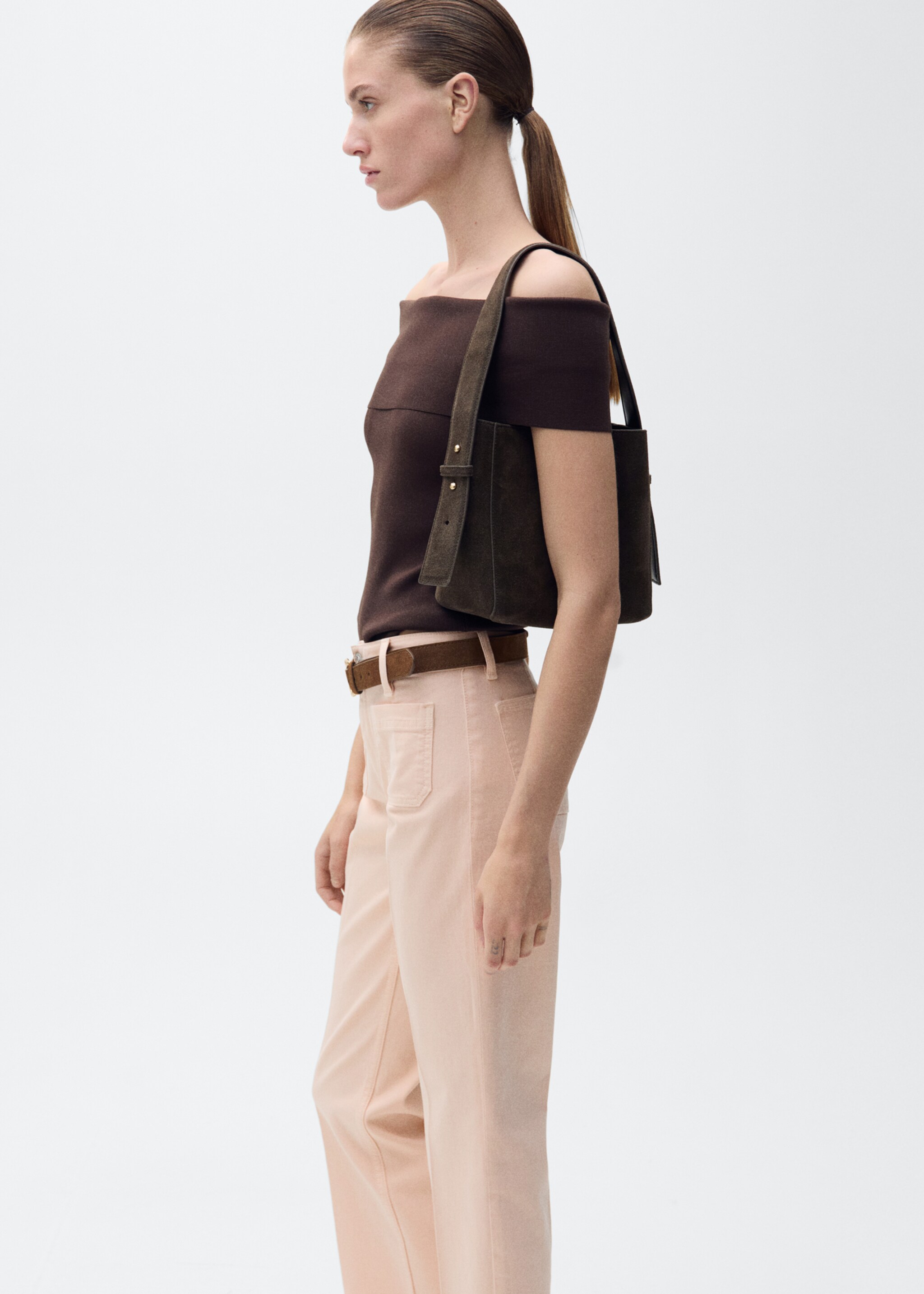 Flared cropped jeans with pockets - Details of the article 2, Pink. Ref: 87097168-00.