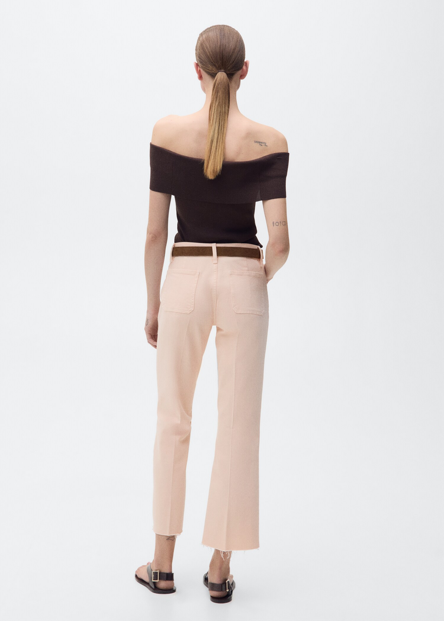 Flared cropped jeans with pockets - Reverse of the article