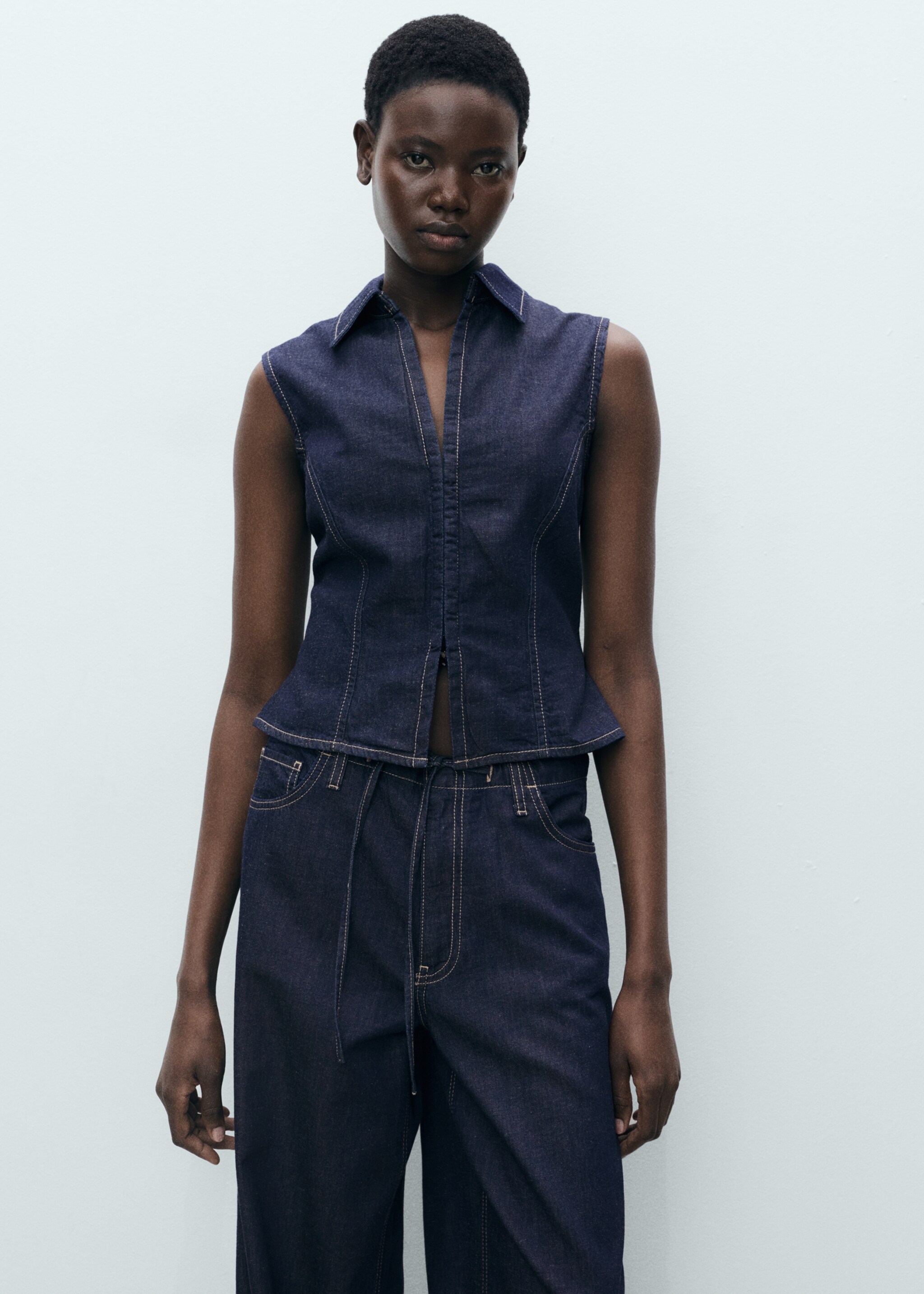 Figurnära denimtopp - Bild av mittparti, Blå. Ref: 87097175-00.