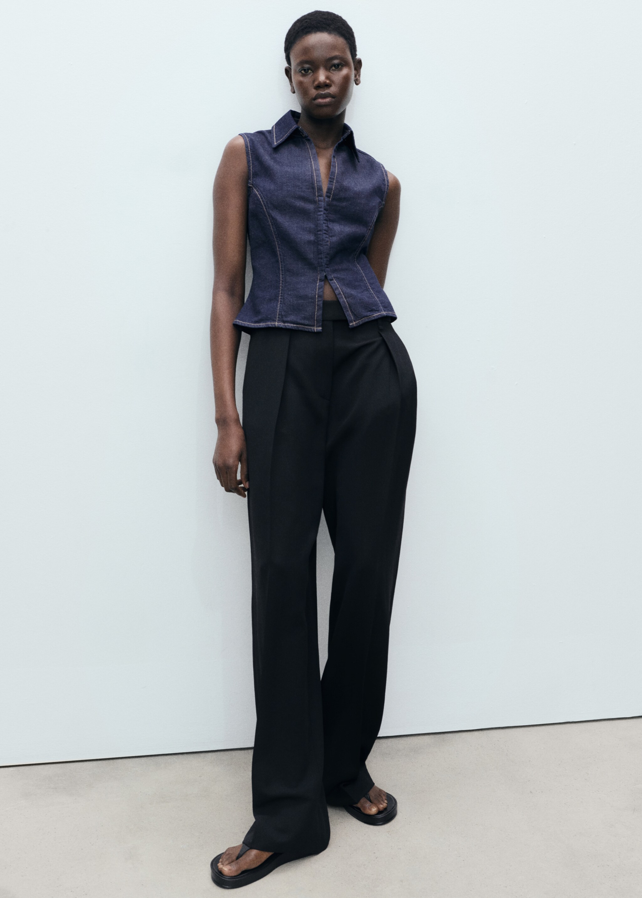 Figurnära denimtopp - Detaljer om artikeln 2, Blå. Ref: 87097175-00.