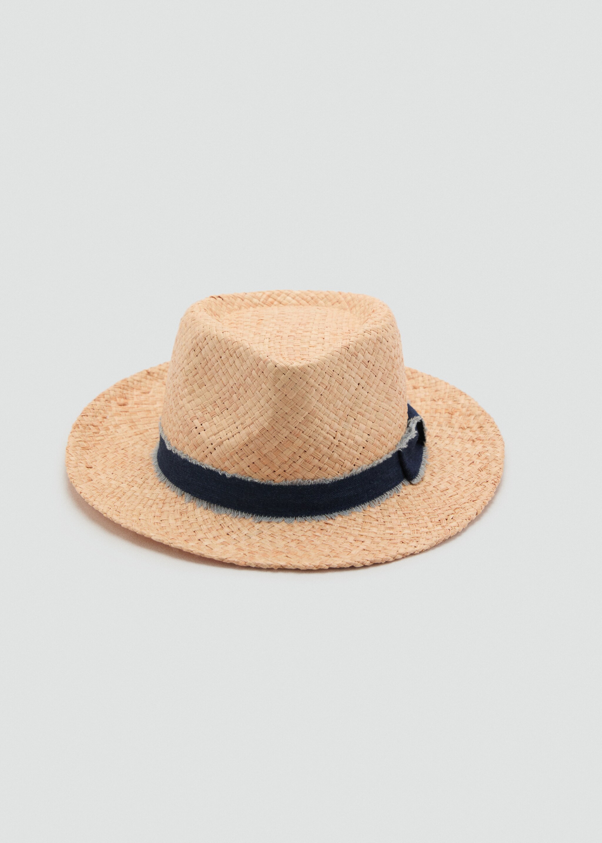 Raffia hat with denim bow - Medium plane, Beige. Ref: 87097668-00.