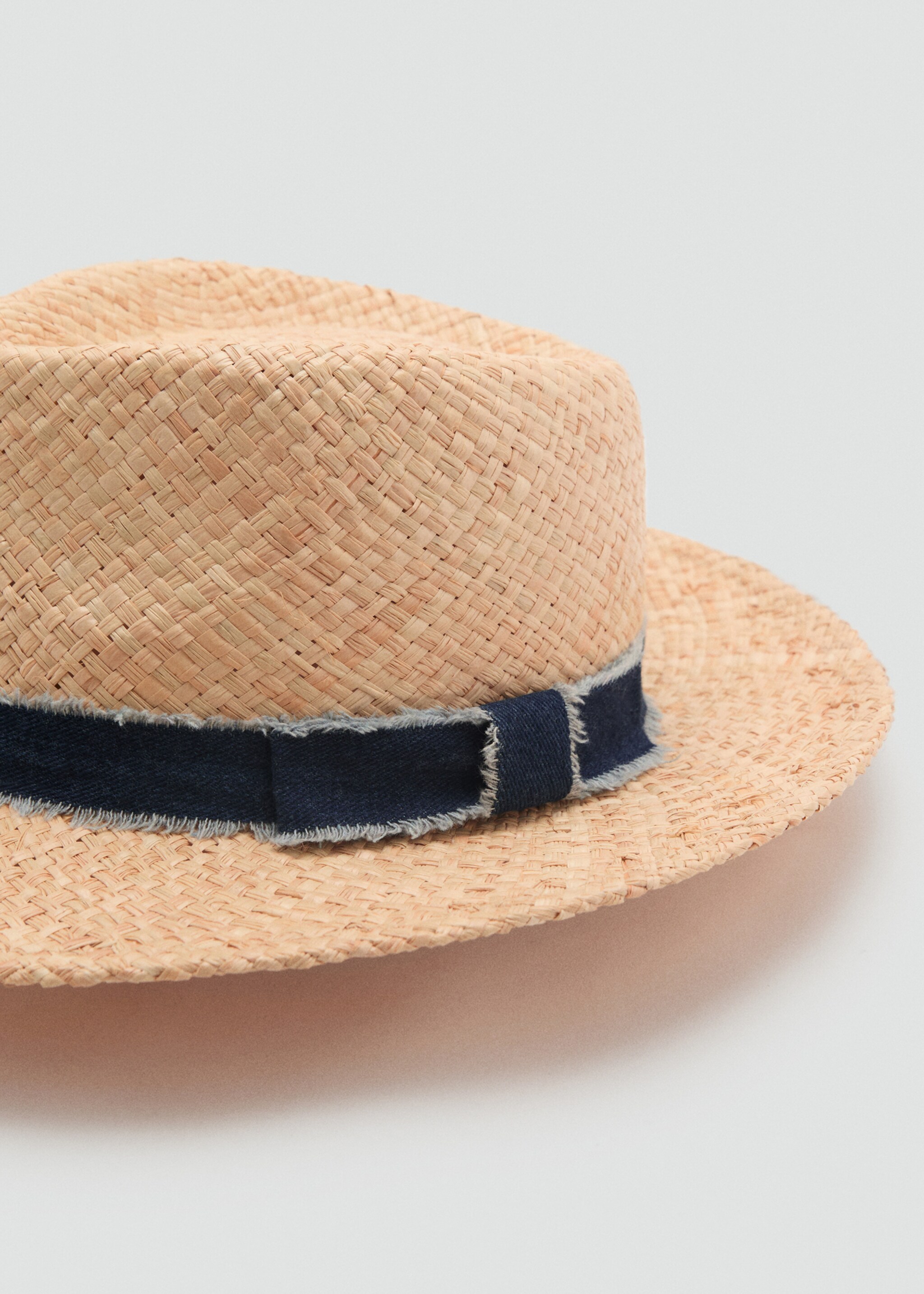 Raffia hat with denim bow - Details of the article 1, Beige. Ref: 87097668-00.