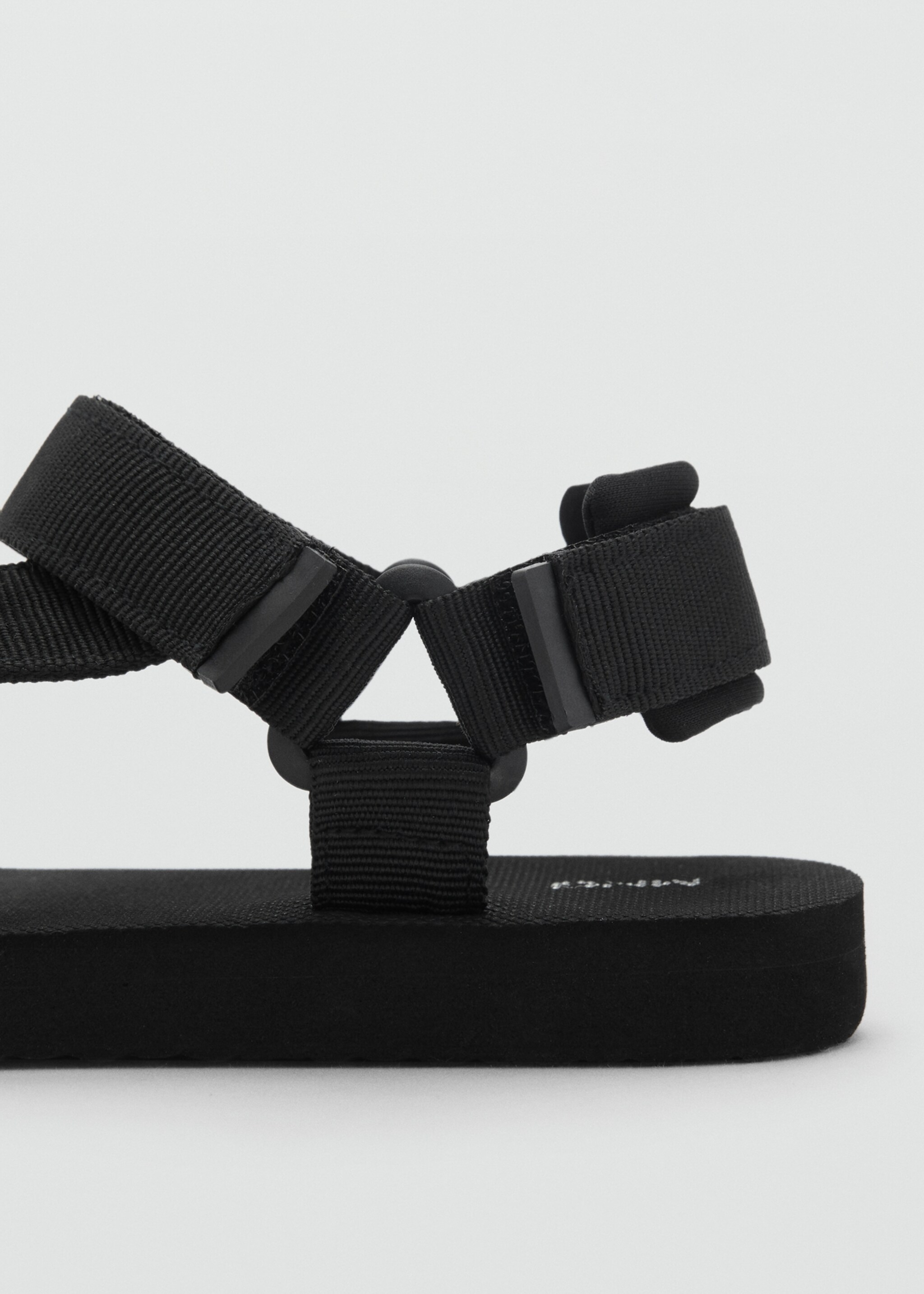 Xancletes amb tires de velcro - Detall de l'article 2, Negre. Ref: 87097683-00.