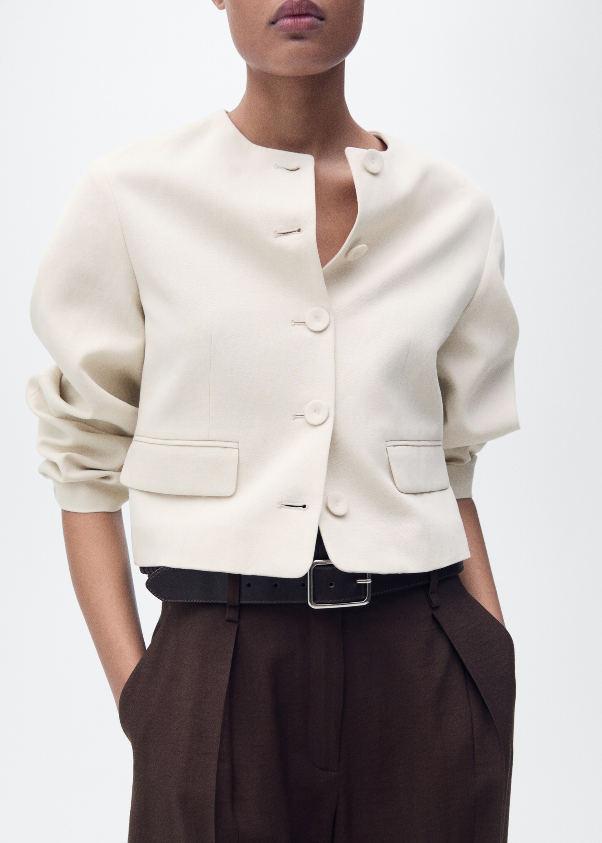 Geknöpfte Jacke aus Leinengemisch - Detail des Artikels 6, Hellgrau/Pastellgrau. Ref: 87097704-00.