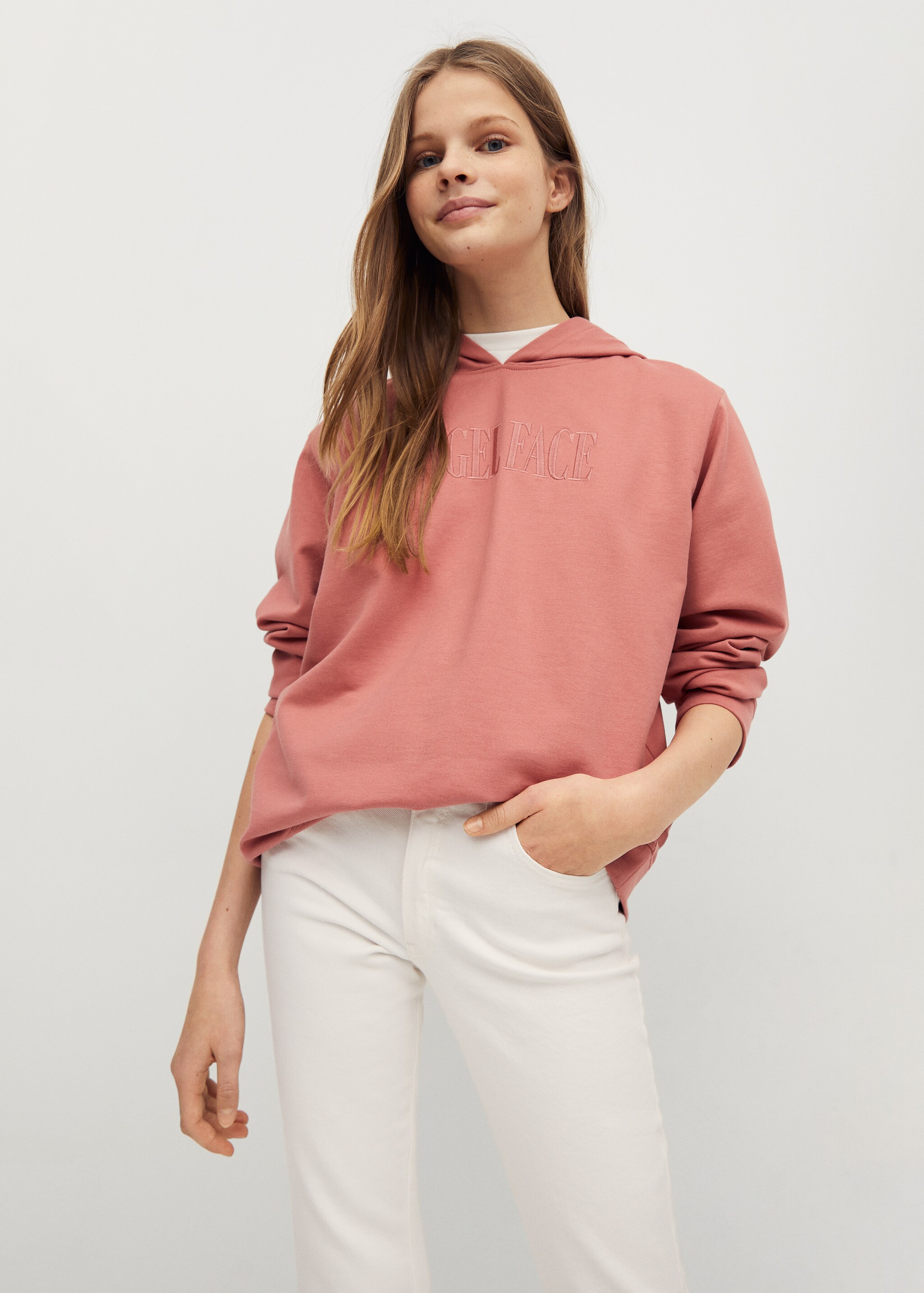 Sudadera mensaje bordado - Plano medio