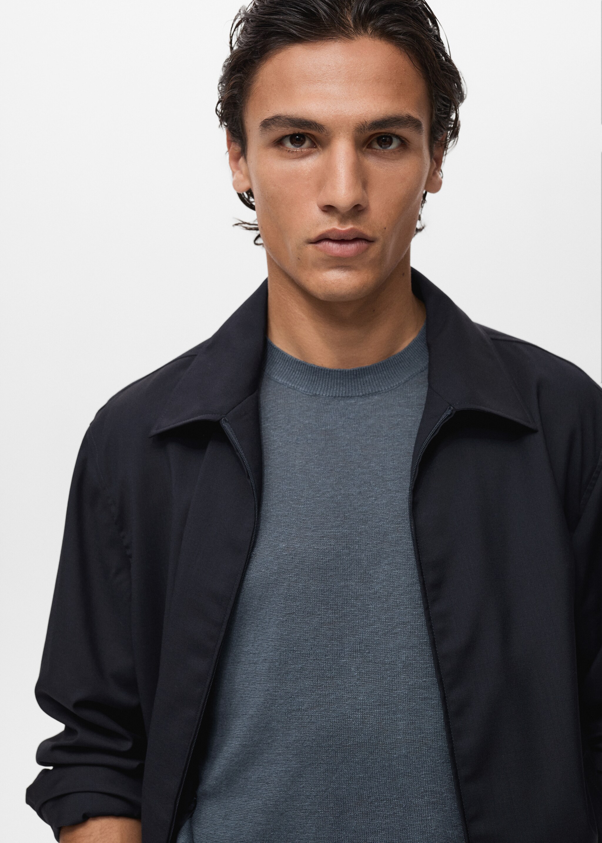 Jaqueta coll camiser llana freda - Detall de l'article 1, Blau marí fosc. Ref: 87097892-00.