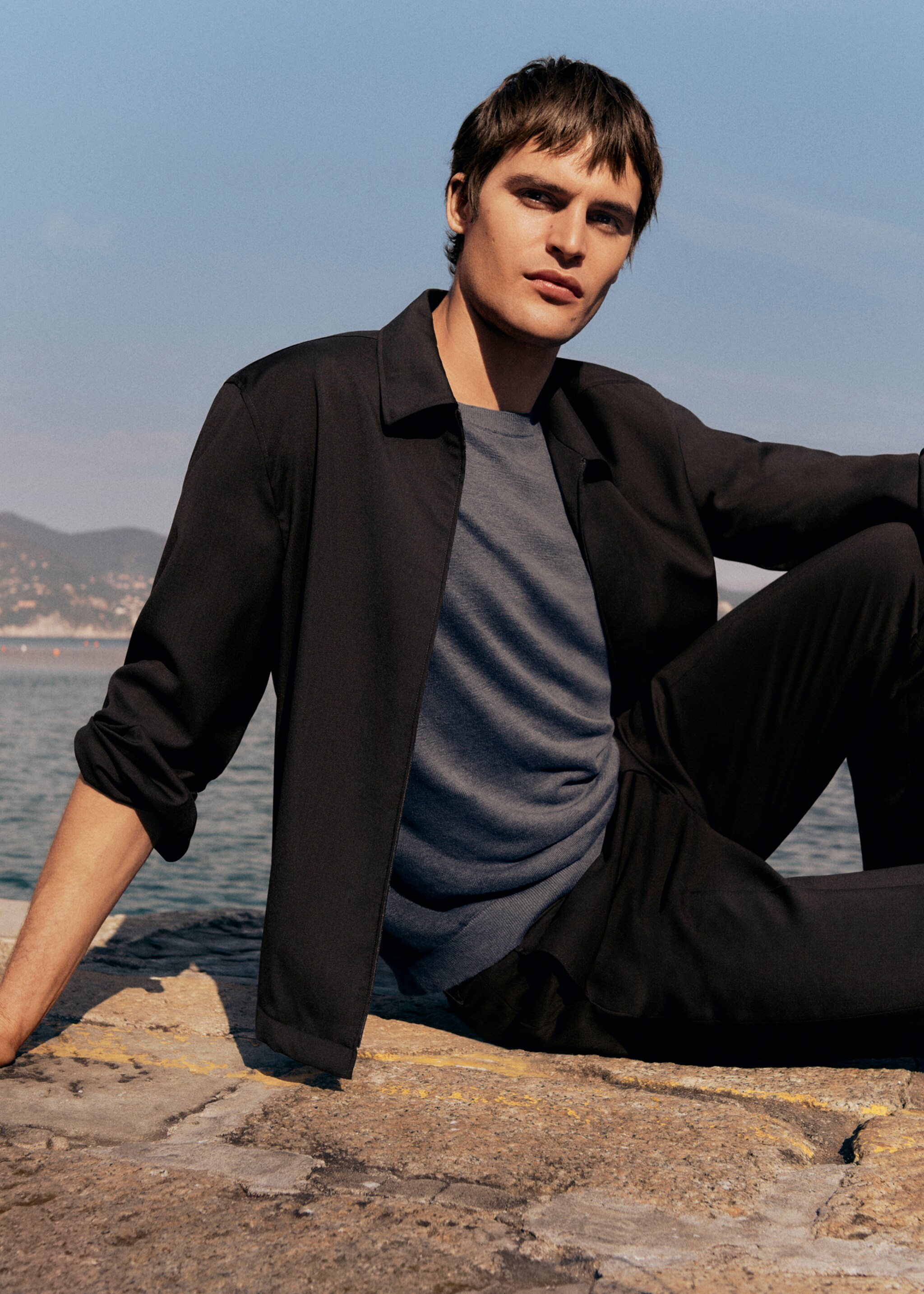 Jaqueta coll camiser llana freda - Detall de l'article 3, Blau marí fosc. Ref: 87097892-00.