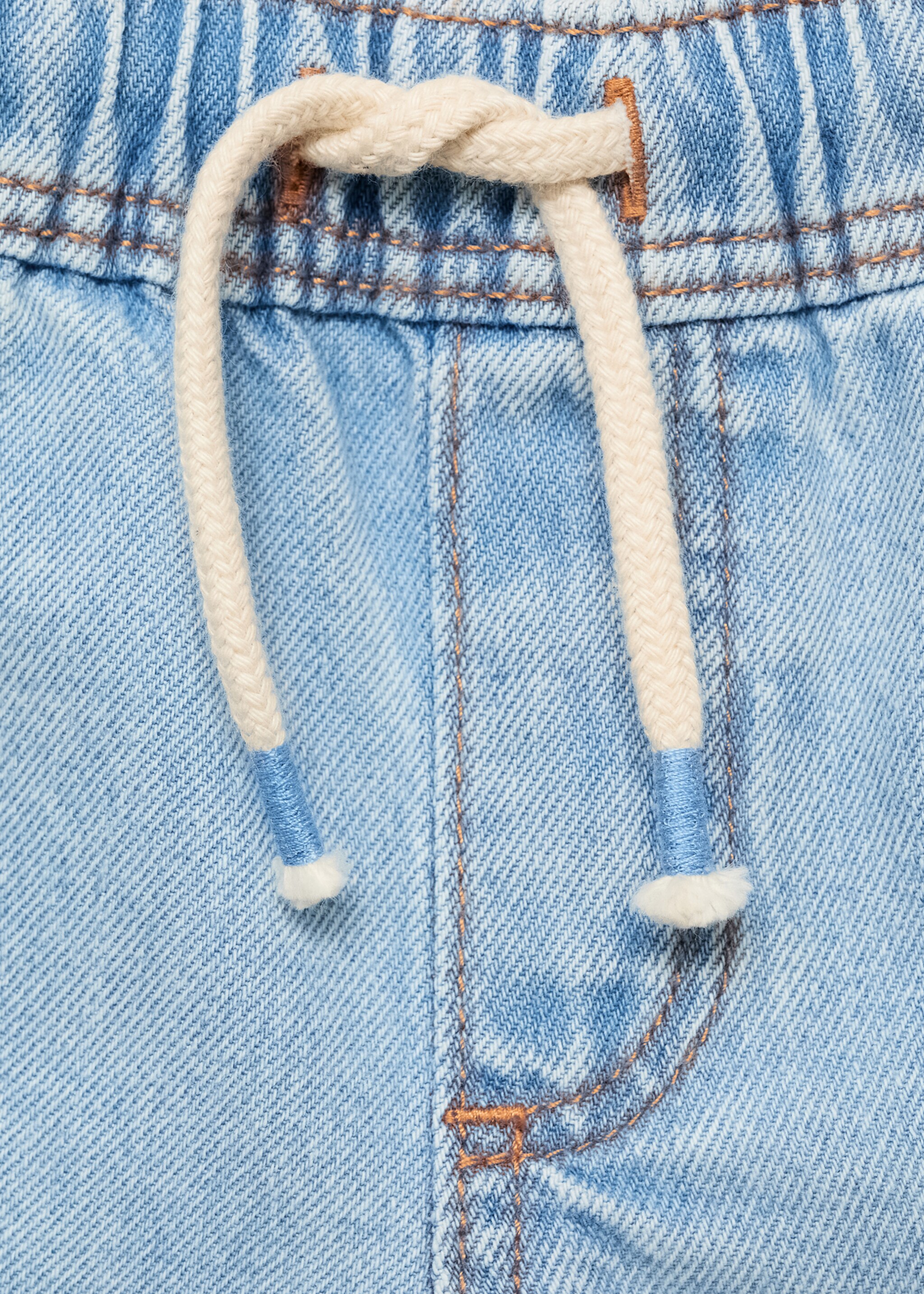 Denim cargo shorts - Details of the article 8, Medium Blue. Ref: 87098266-00.