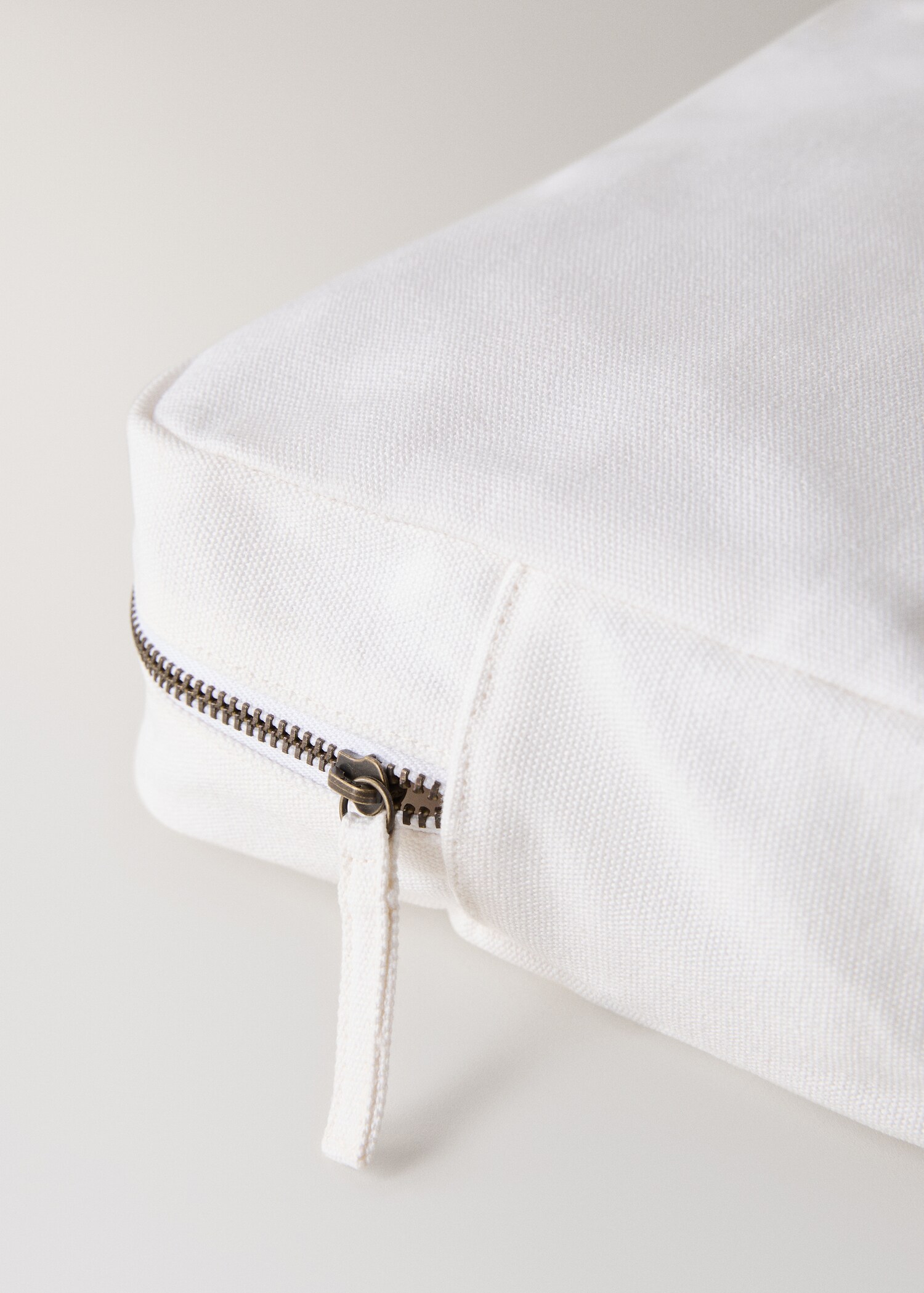 Plain cotton toiletry bag - Details of the article 2