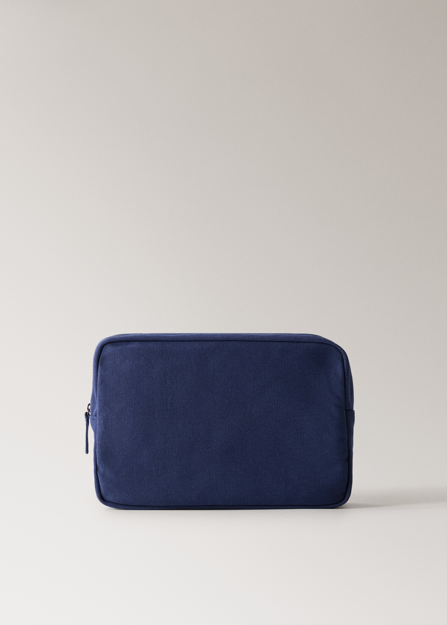 Plain cotton toiletry bag - Article without model