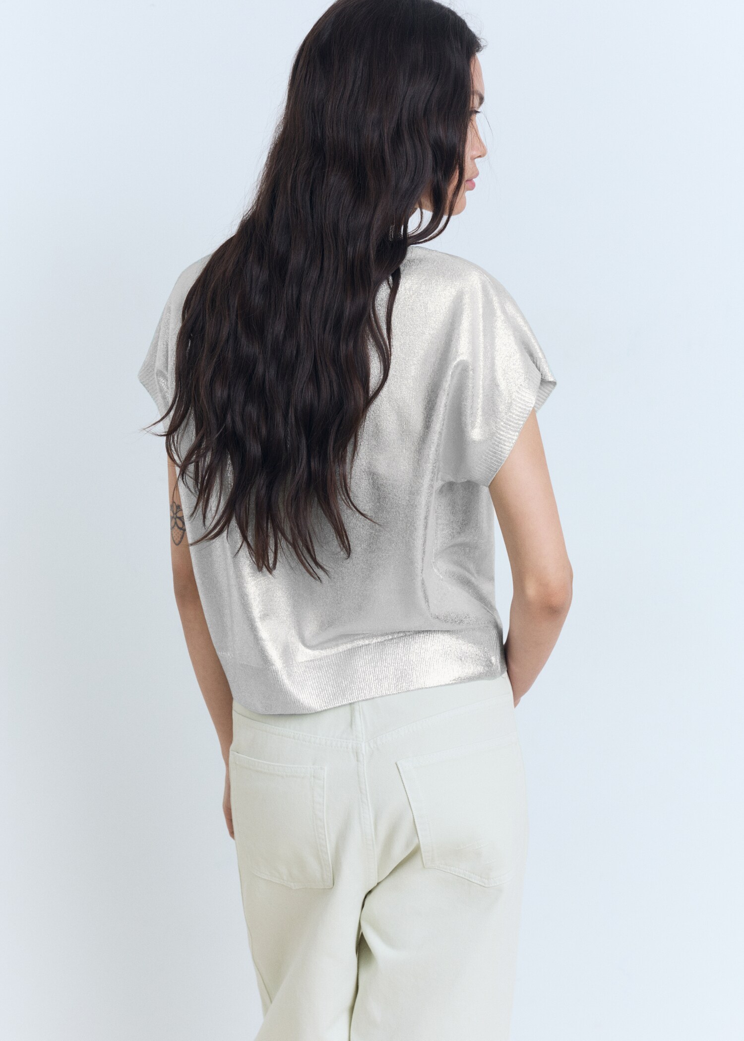 Short-sleeved foil knitted sweater - Reverse of the article