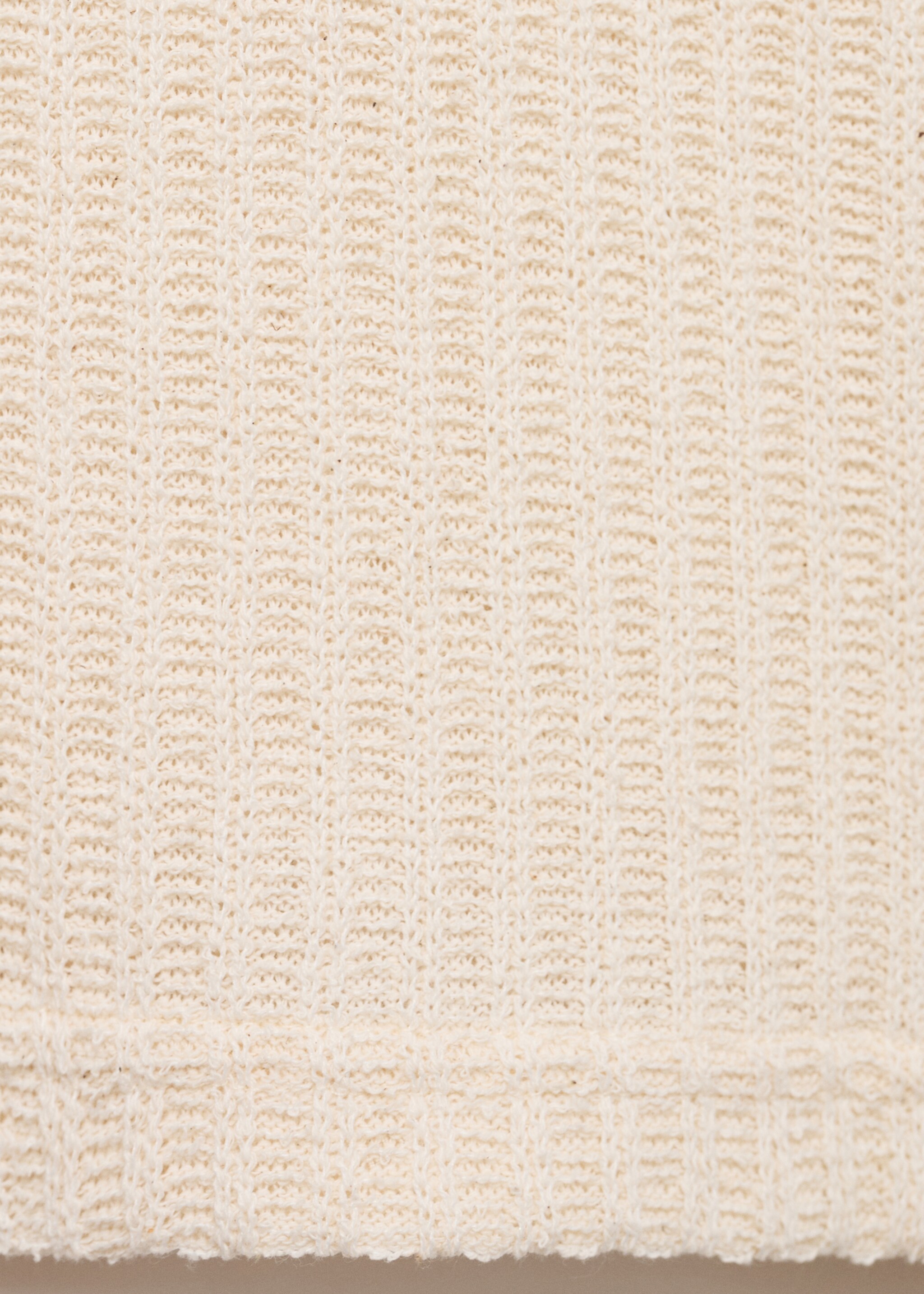 Geripptes Strick-T-Shirt - Detail des Artikels 0, Elfenbeinweiß. Ref: 87099217-00.