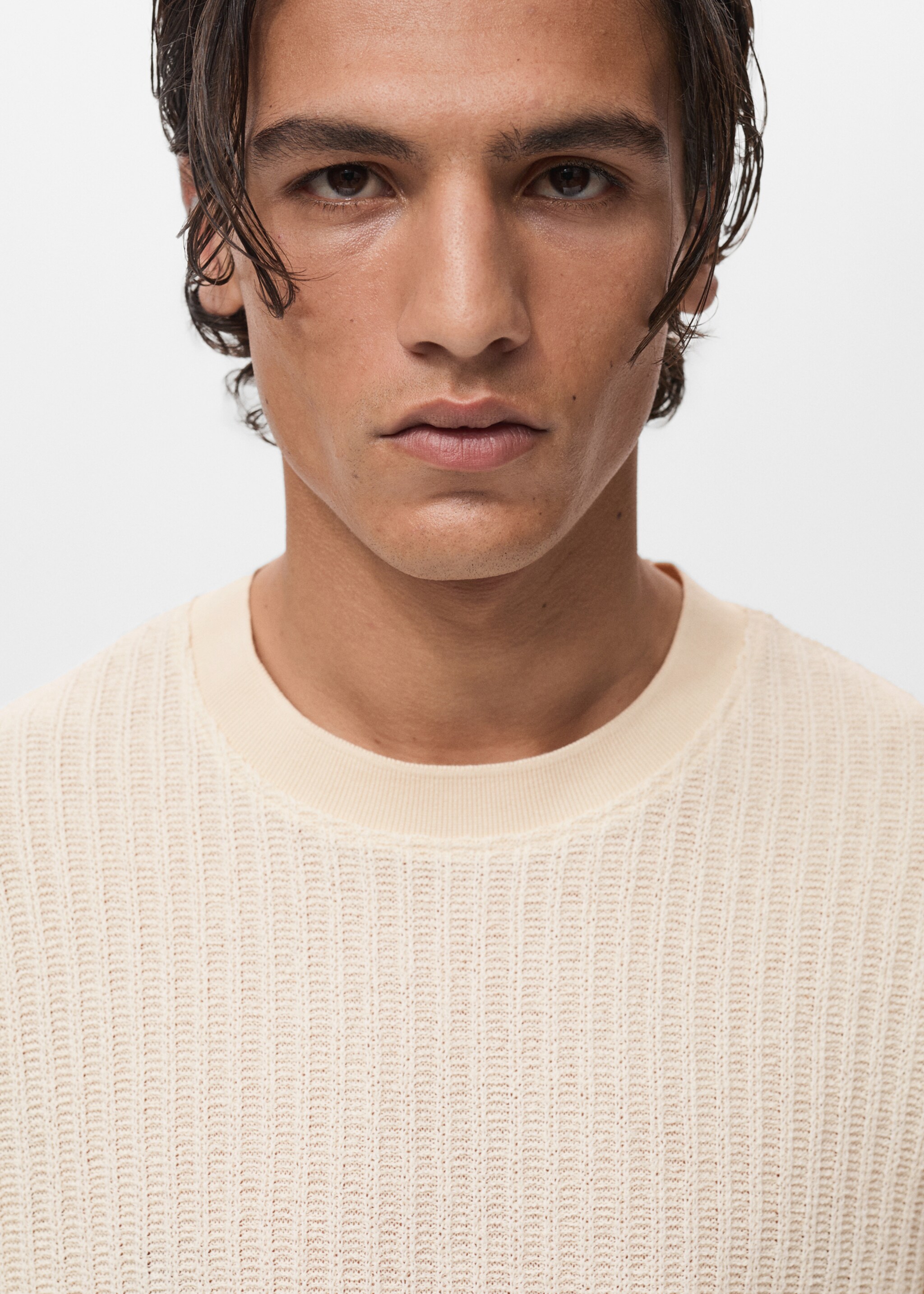 Geripptes Strick-T-Shirt - Detail des Artikels 1, Elfenbeinweiß. Ref: 87099217-00.