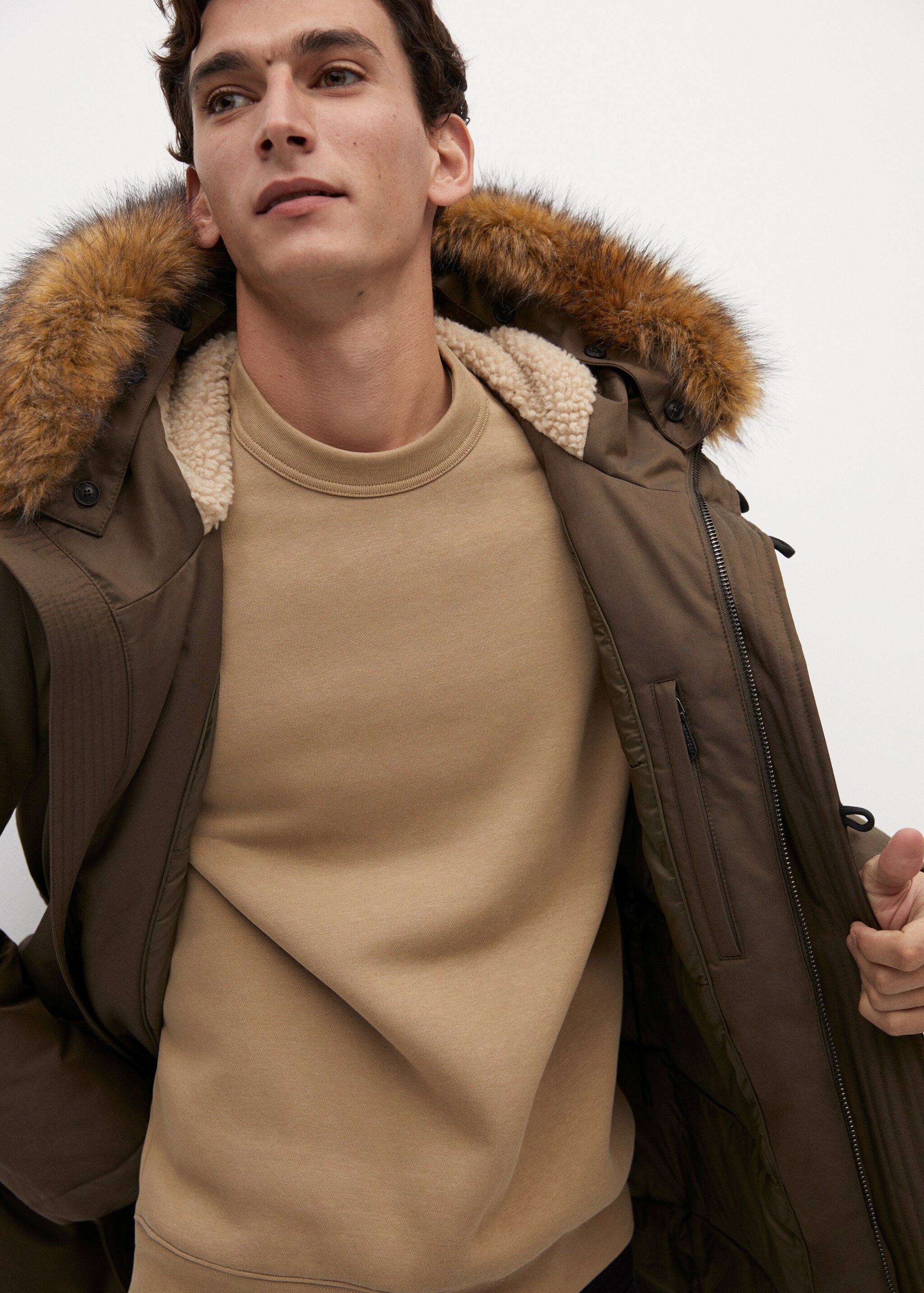 Parka impermeable capucha borreguito - Detalle del artículo 3