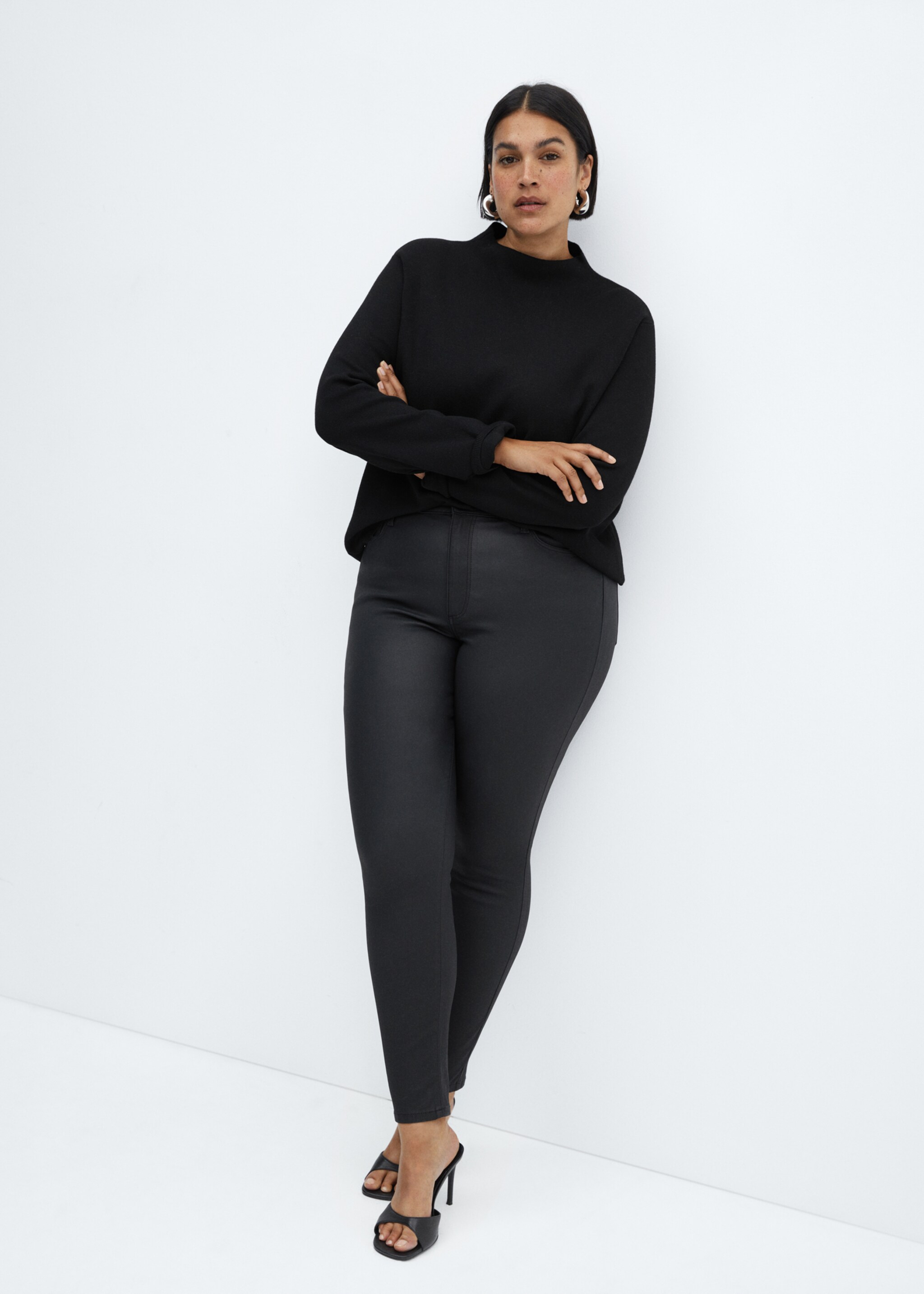 Waxed high-rise skinny jeans - Details of the article 4, Black. Ref: 87110266-00.