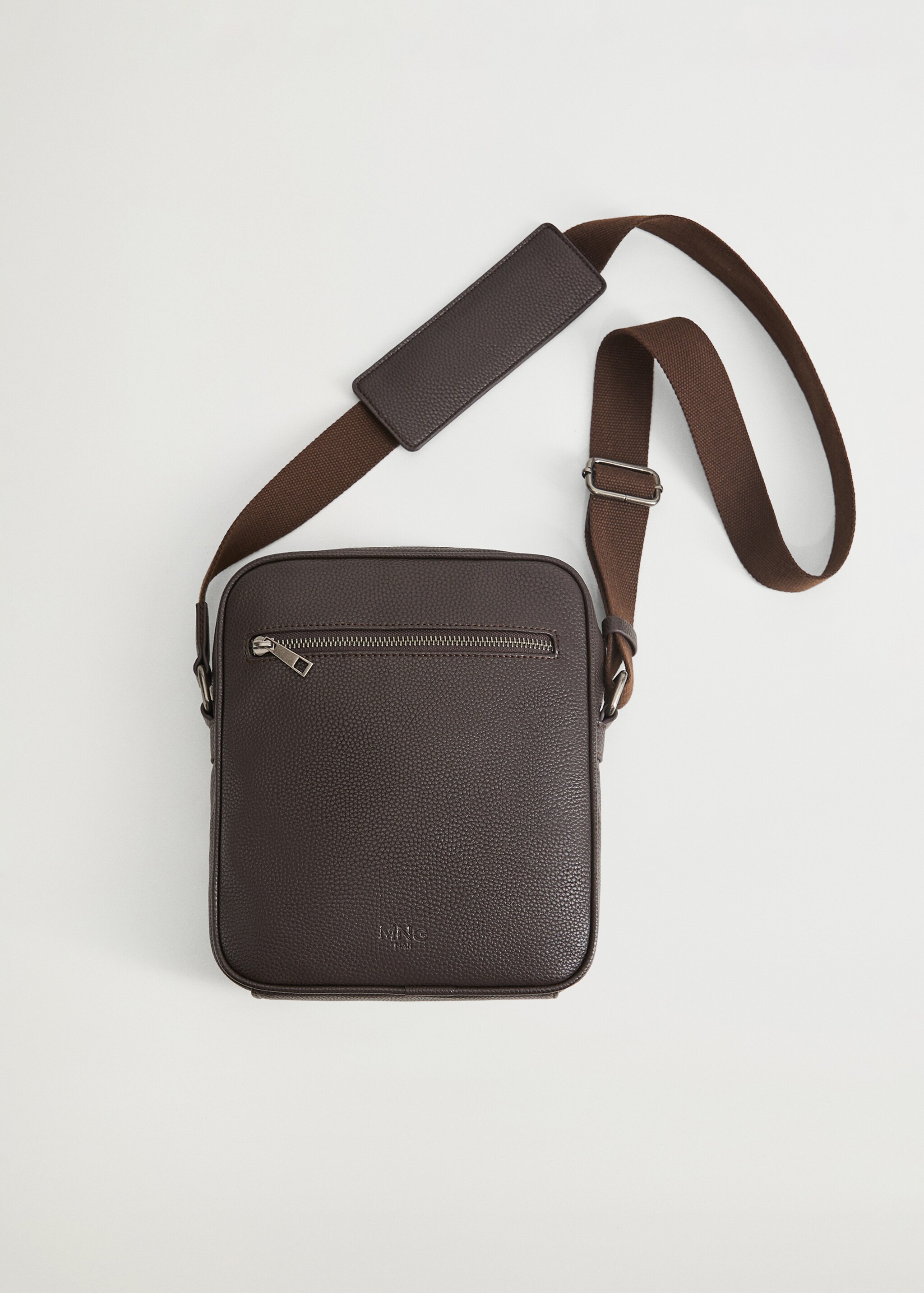 Pebbled crossbody belt bag - Article without model
