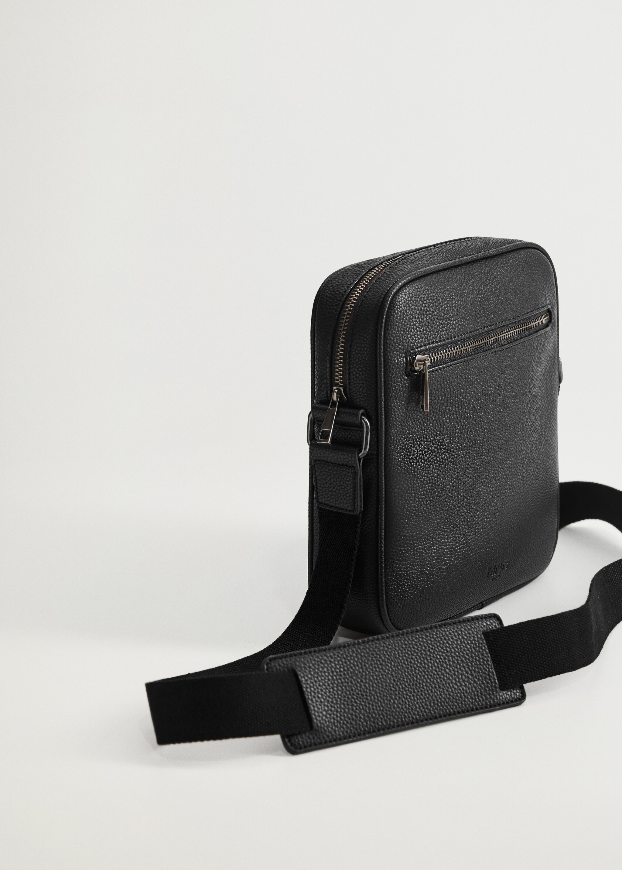 Pebbled crossbody belt bag - Medium plane