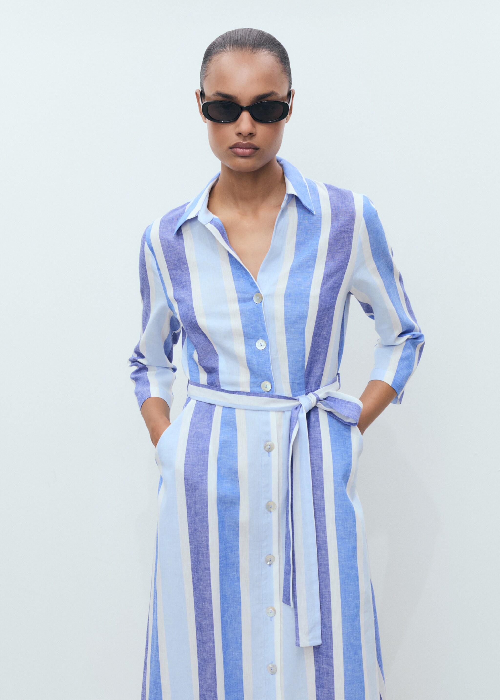 Striped linen dress with belt - Medium plane, Blue. Ref: 87128647-00.
