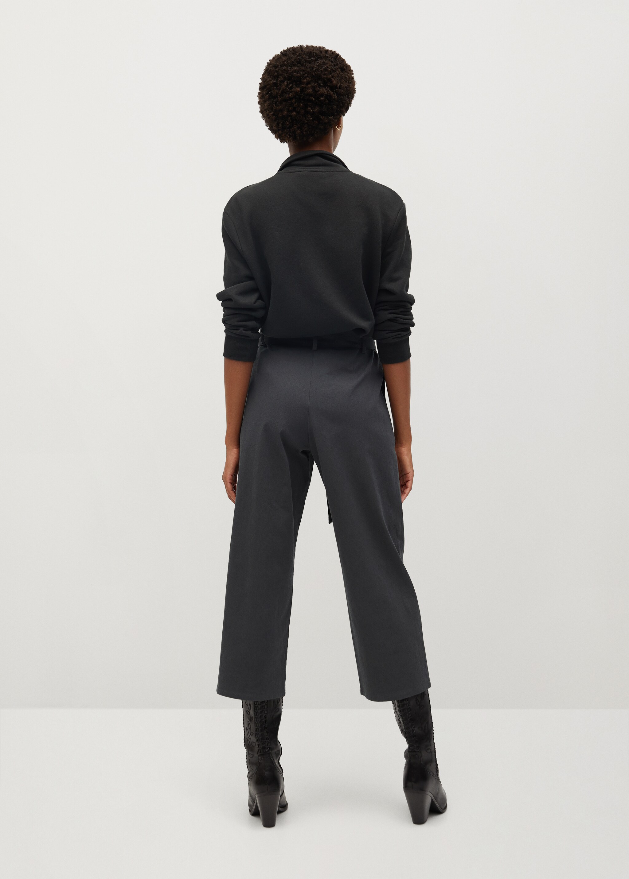 Pantalón crop cinturón - Reverso del artículo