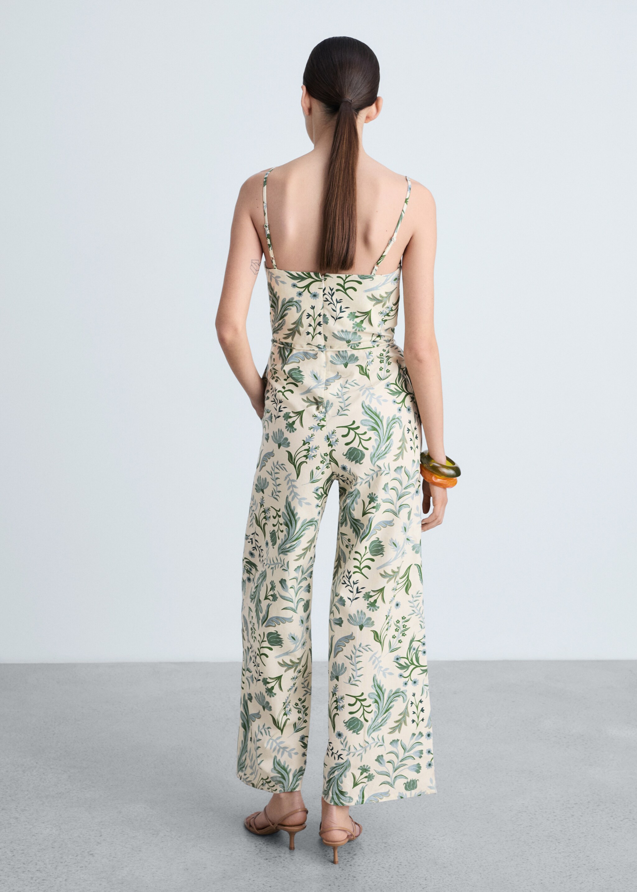 Printed jumpsuit with bow - Reverse of the article, Ecru. Ref: 87168641-00.