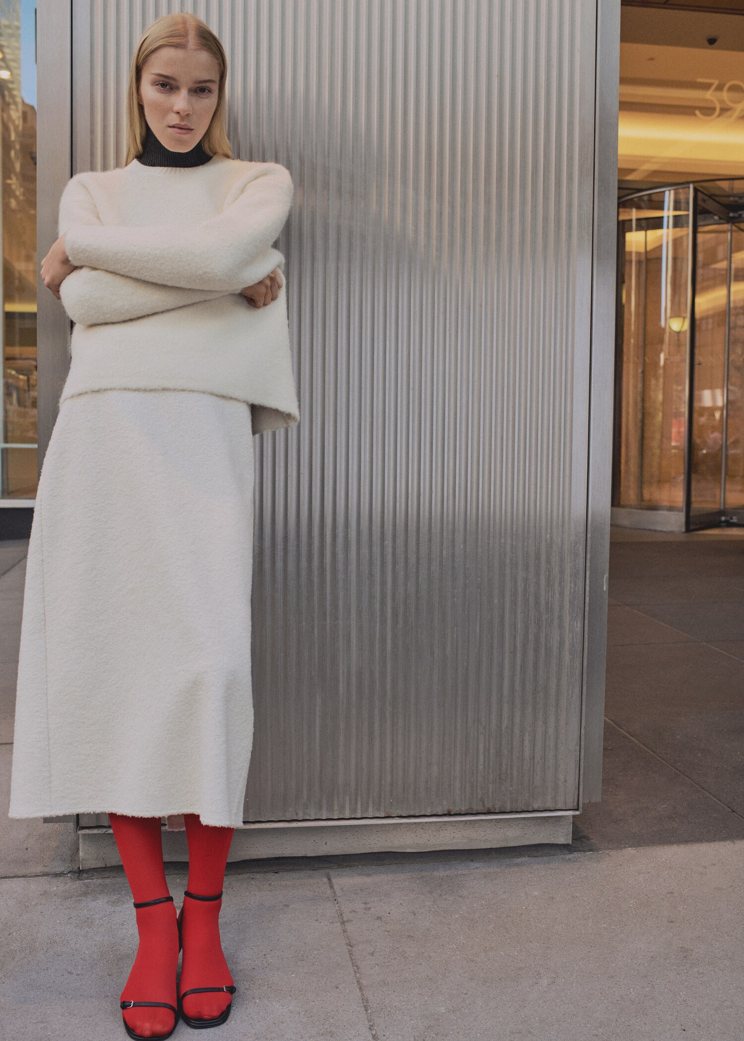 Round-neck sweater with soft finish - General plane