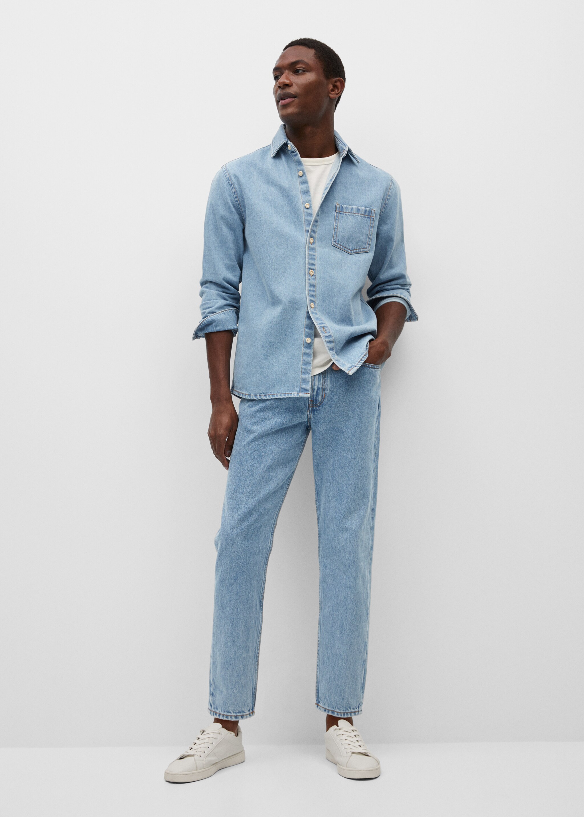 Jeans Ben tapered fit lavado claro - Plano general