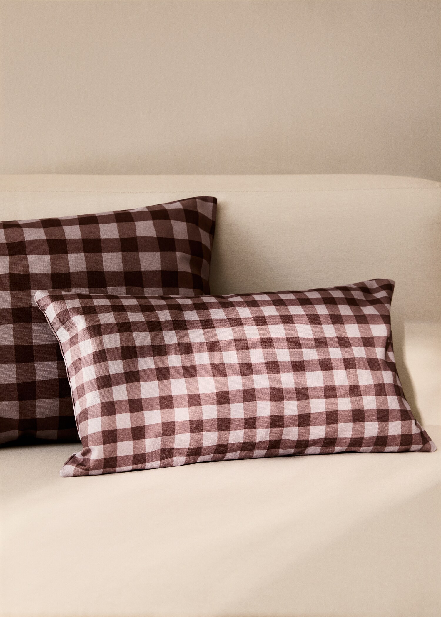 Βαμβακερή μαξιλαροθήκη με καρό σχέδιο 30x50 εκ - Γενικό πλάνο