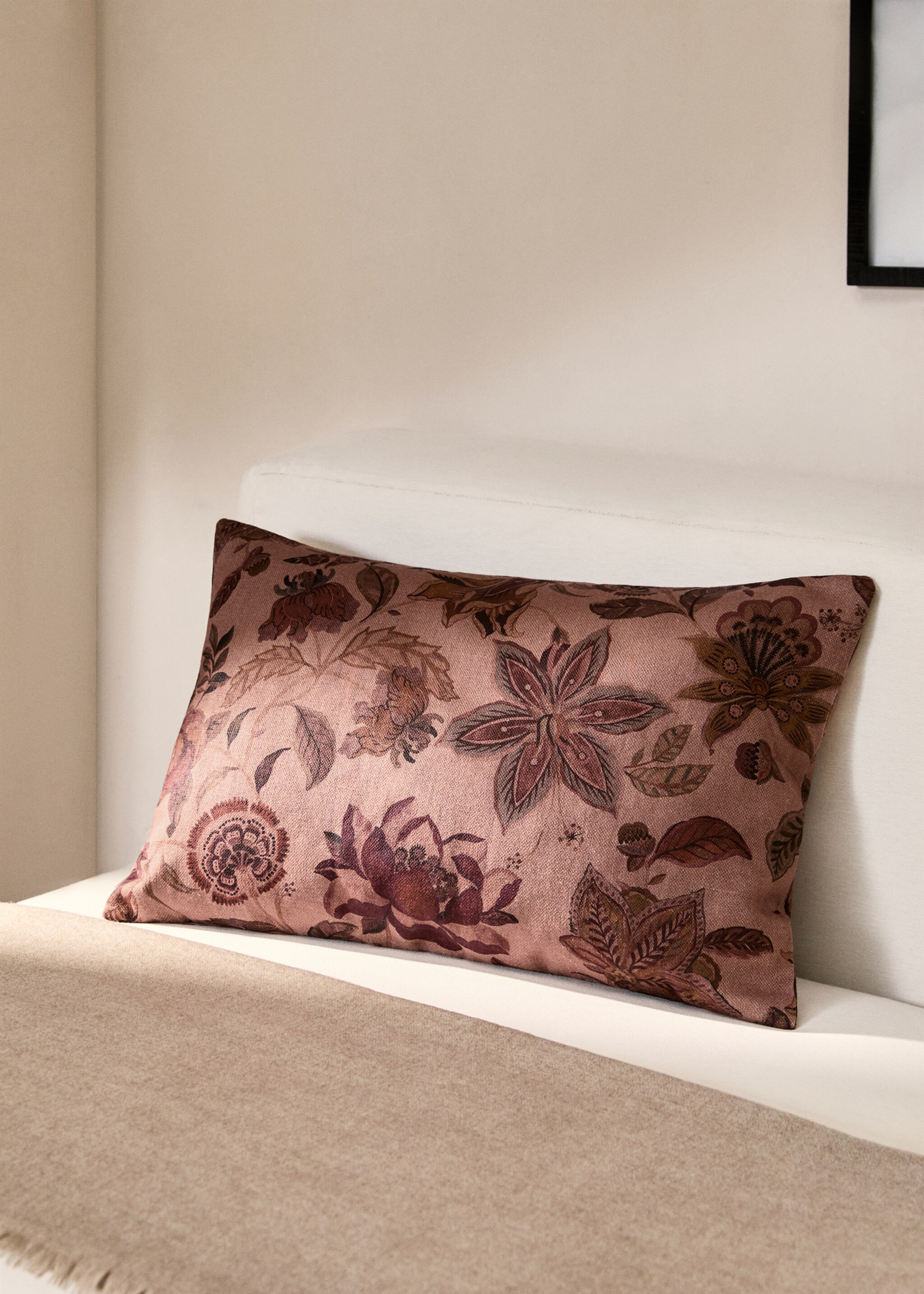 Linen floral-print cushion cover 40x60 cm - General plane, Medium Pink. Ref: 87002038-00.