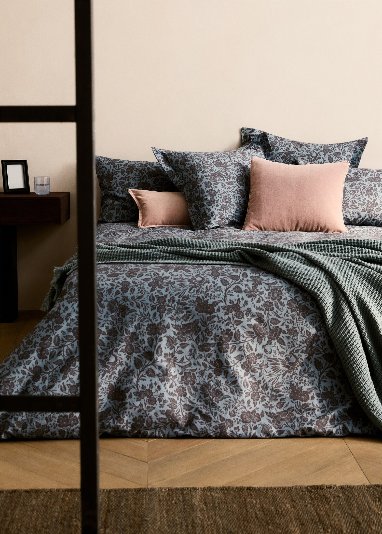 Percale cotton two-tone floral-print duvet cover King bed - General plane