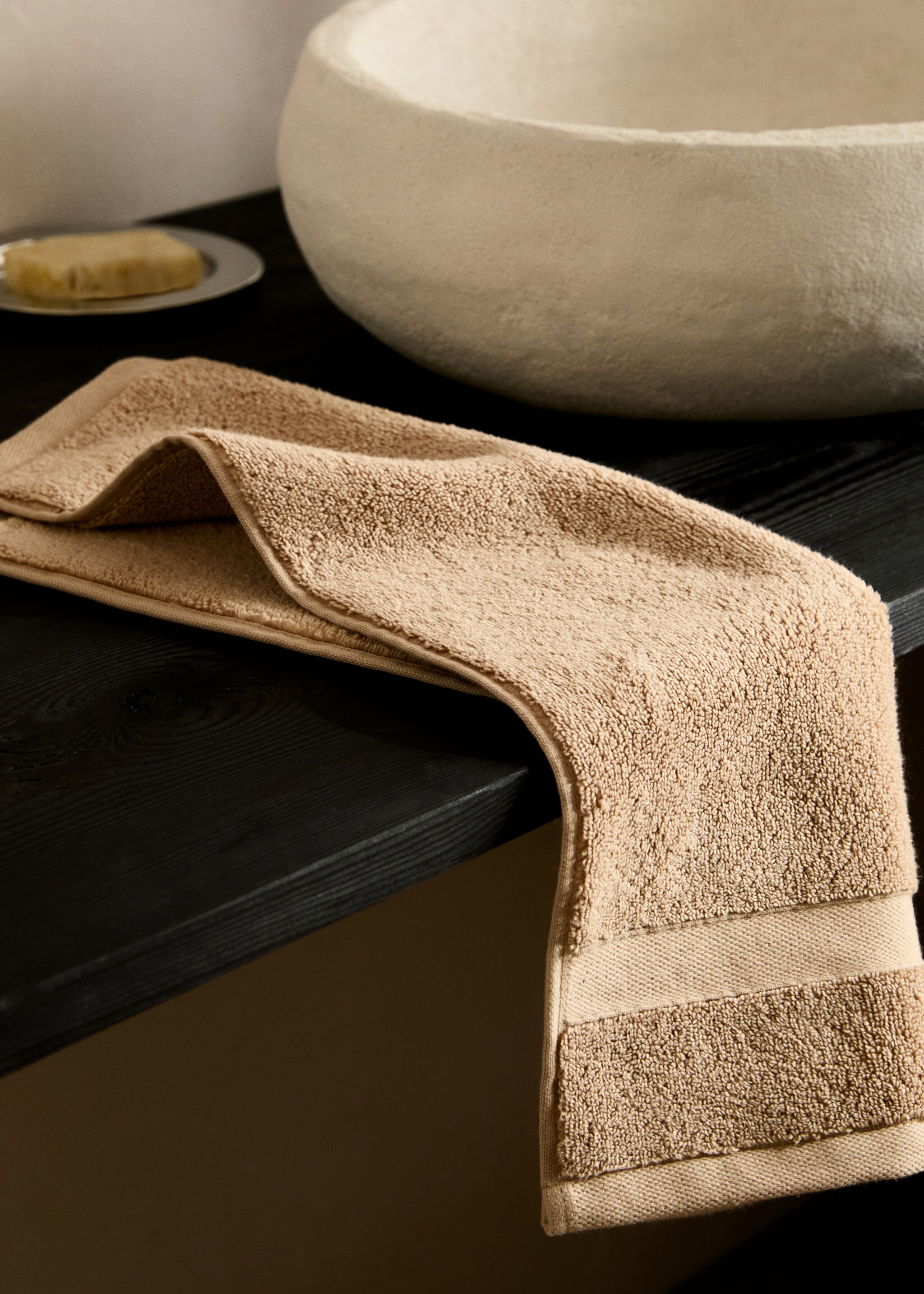 Extra-soft hand towel - General plane, Peach. Ref: 87003353-00.
