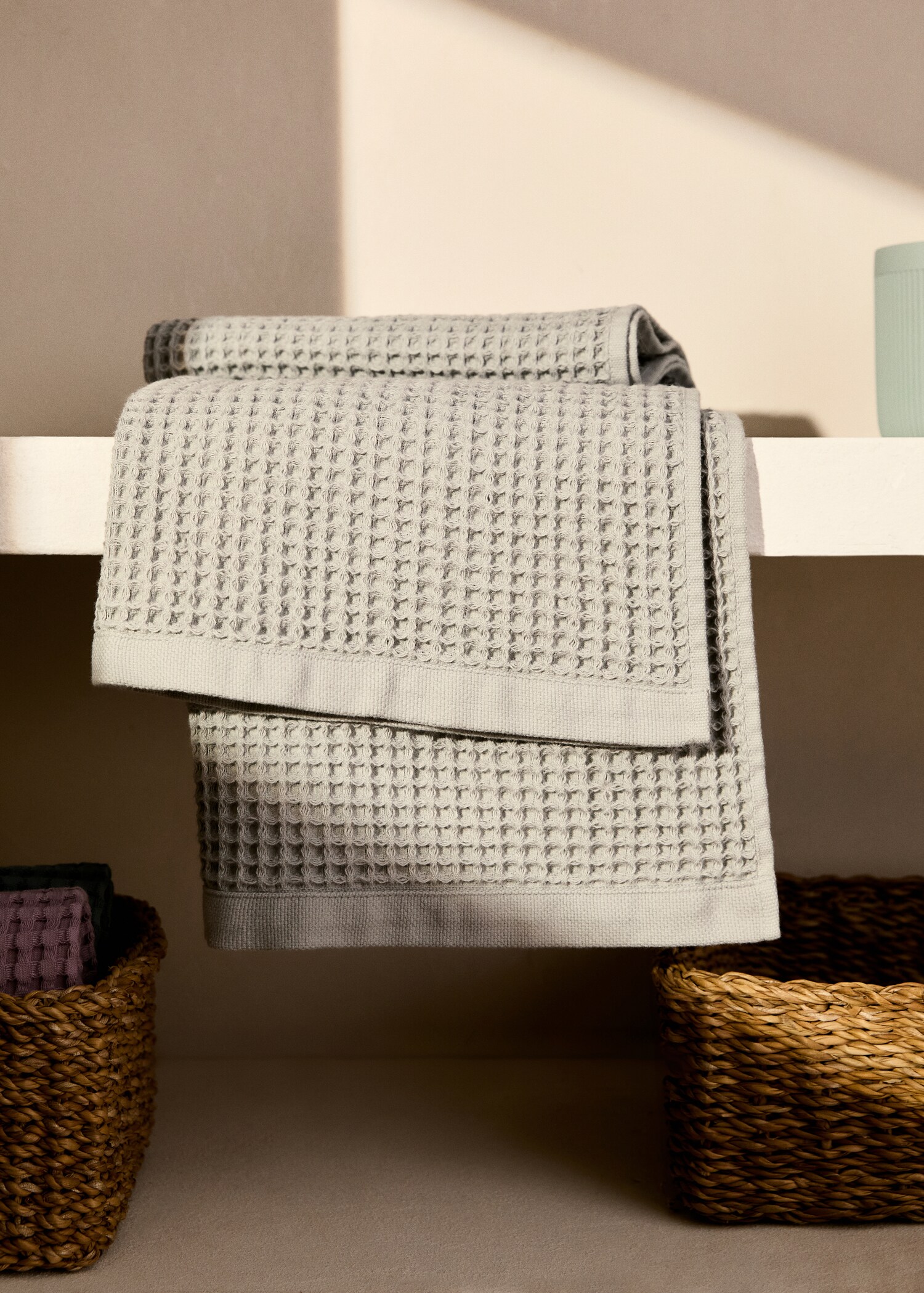 100% cotton waffle bath towel 50x90cm - General plane