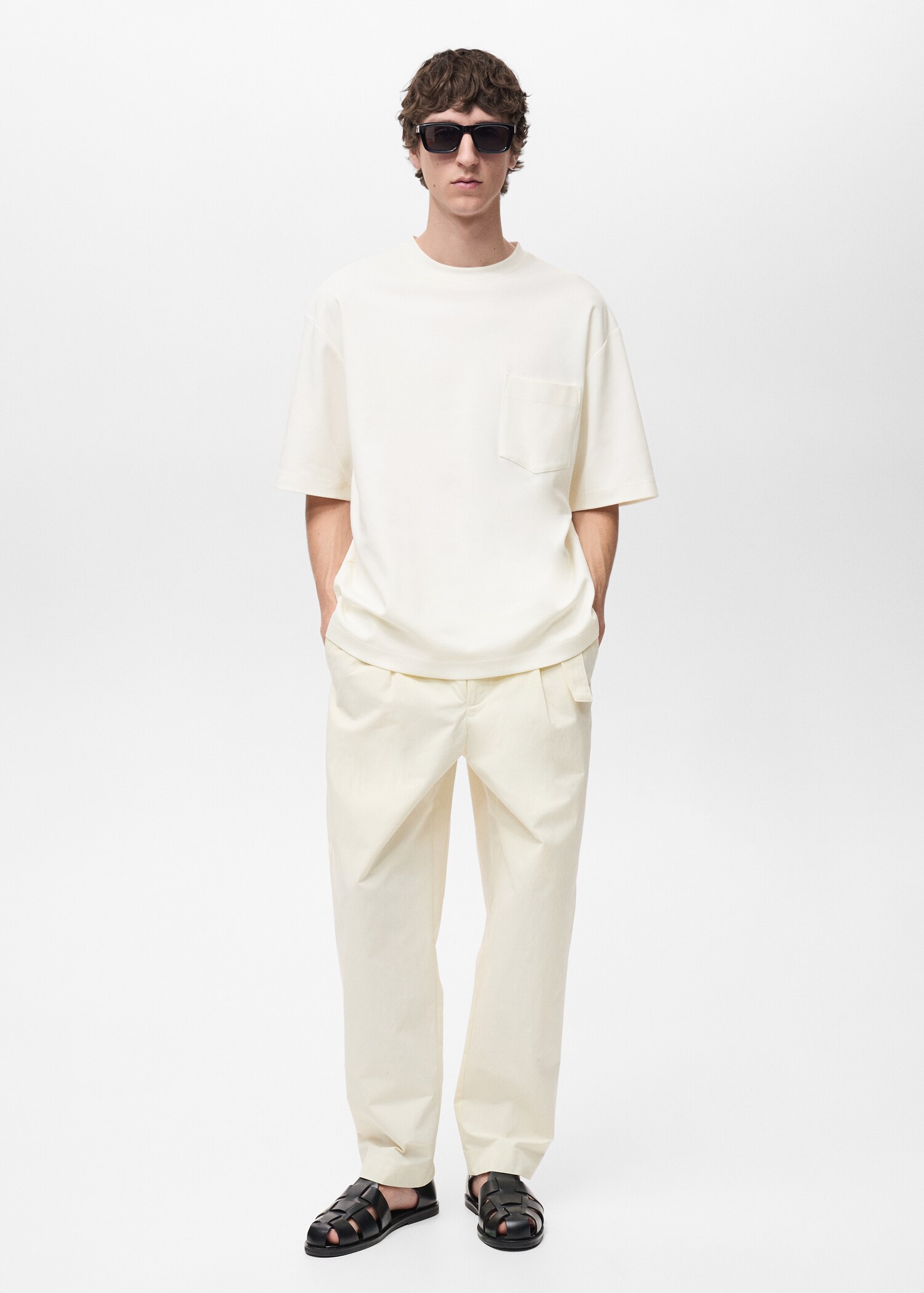 T-shirt oversize poche - Plan général