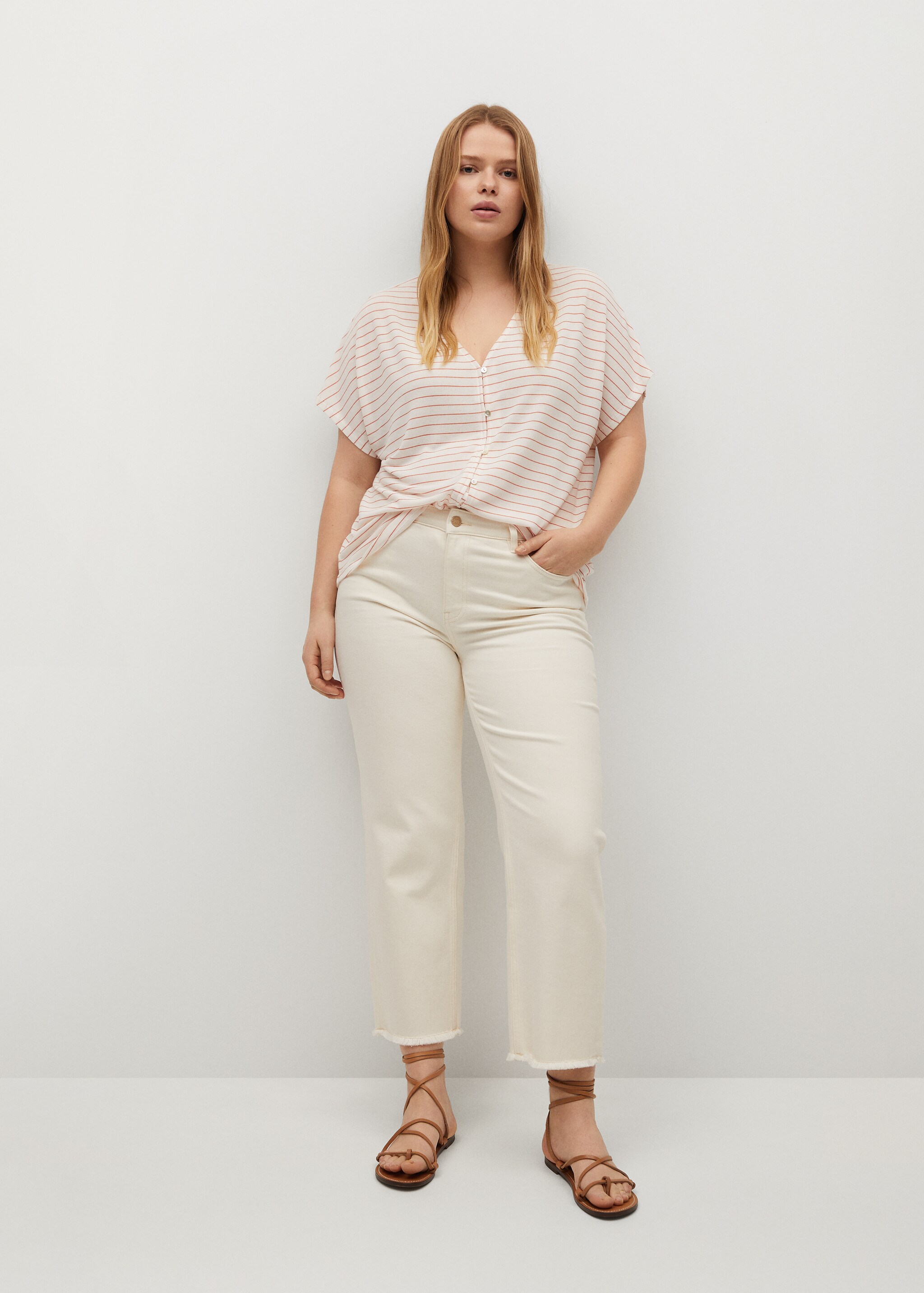 Buttons t-shirt - General plane