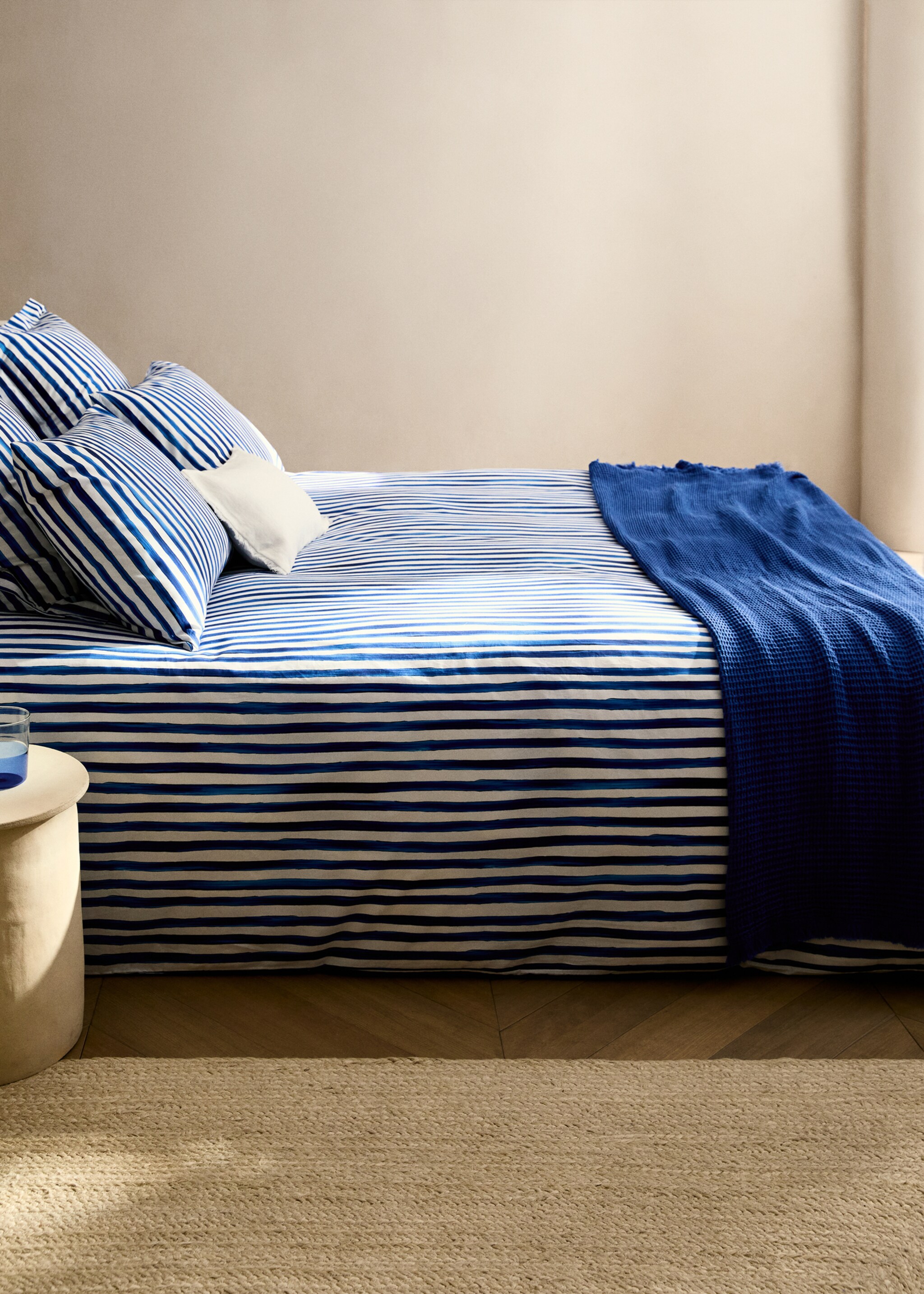 Povlak na přikrývku z bavlněného perkálu s akvarelovými proužky, na postel 150/160 cm - Celkový náhled, Modrá. Ref: 87005994-00.