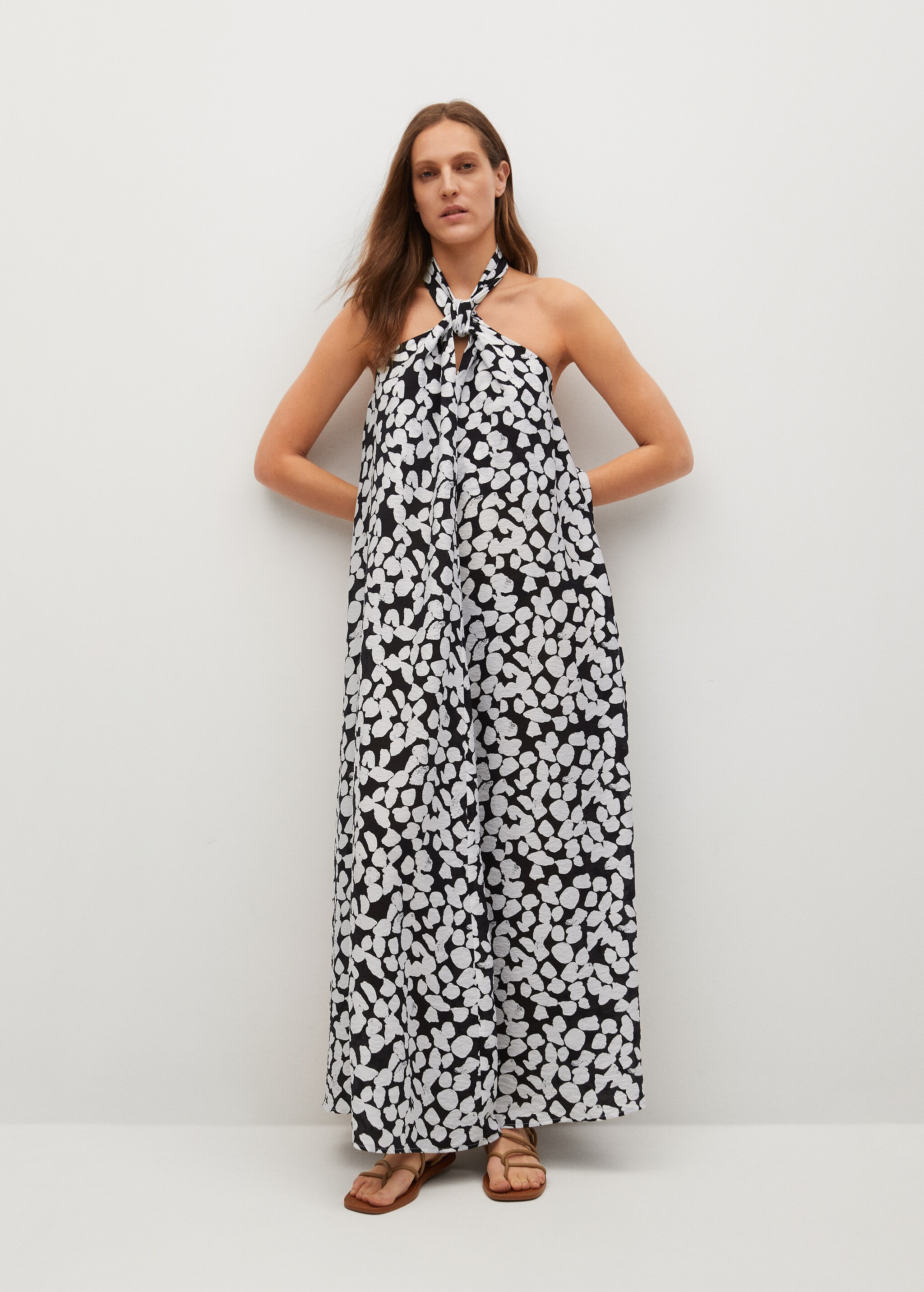 Vestido halter estampado - Plano general