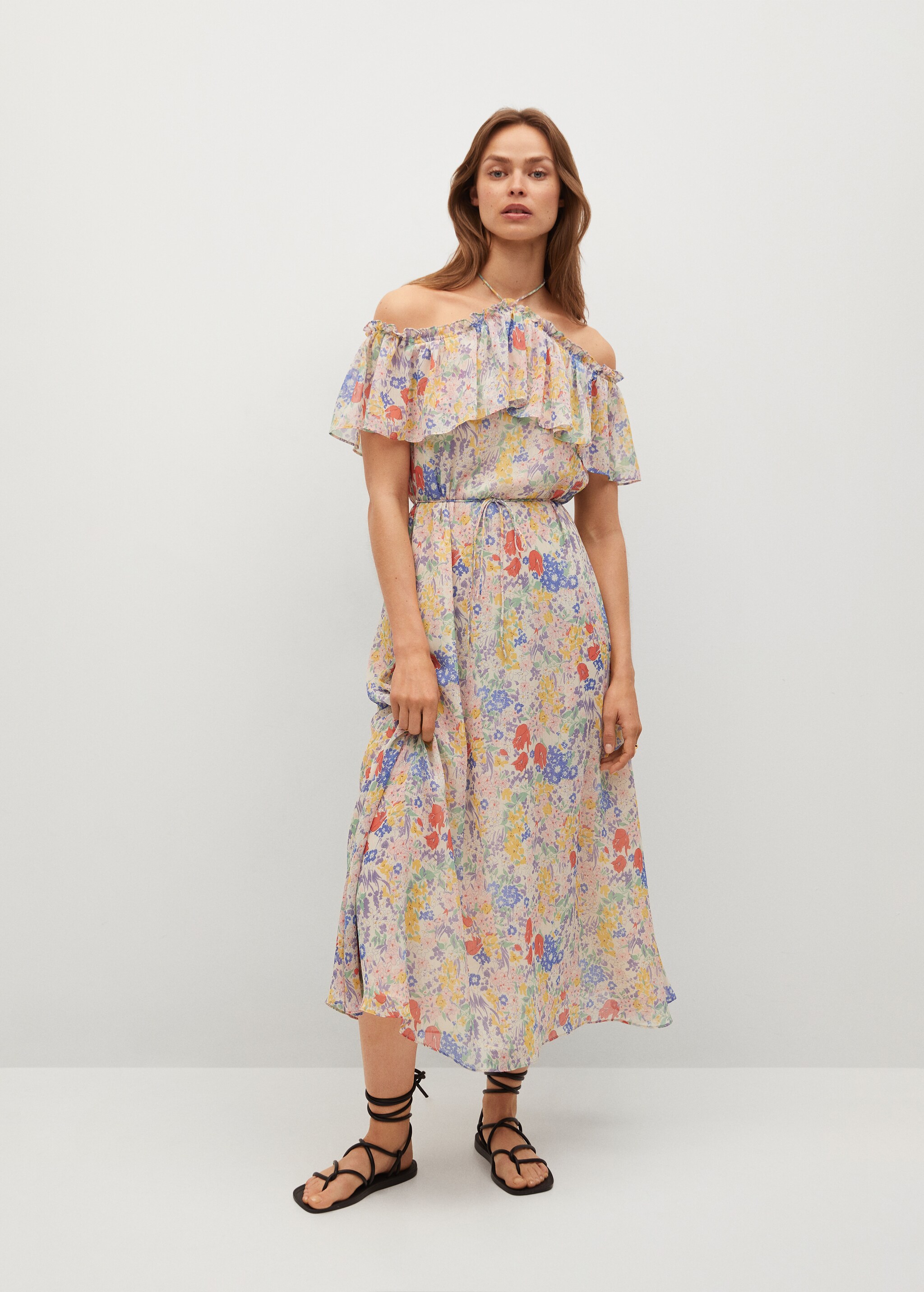 Vestido floral volante - Plano general
